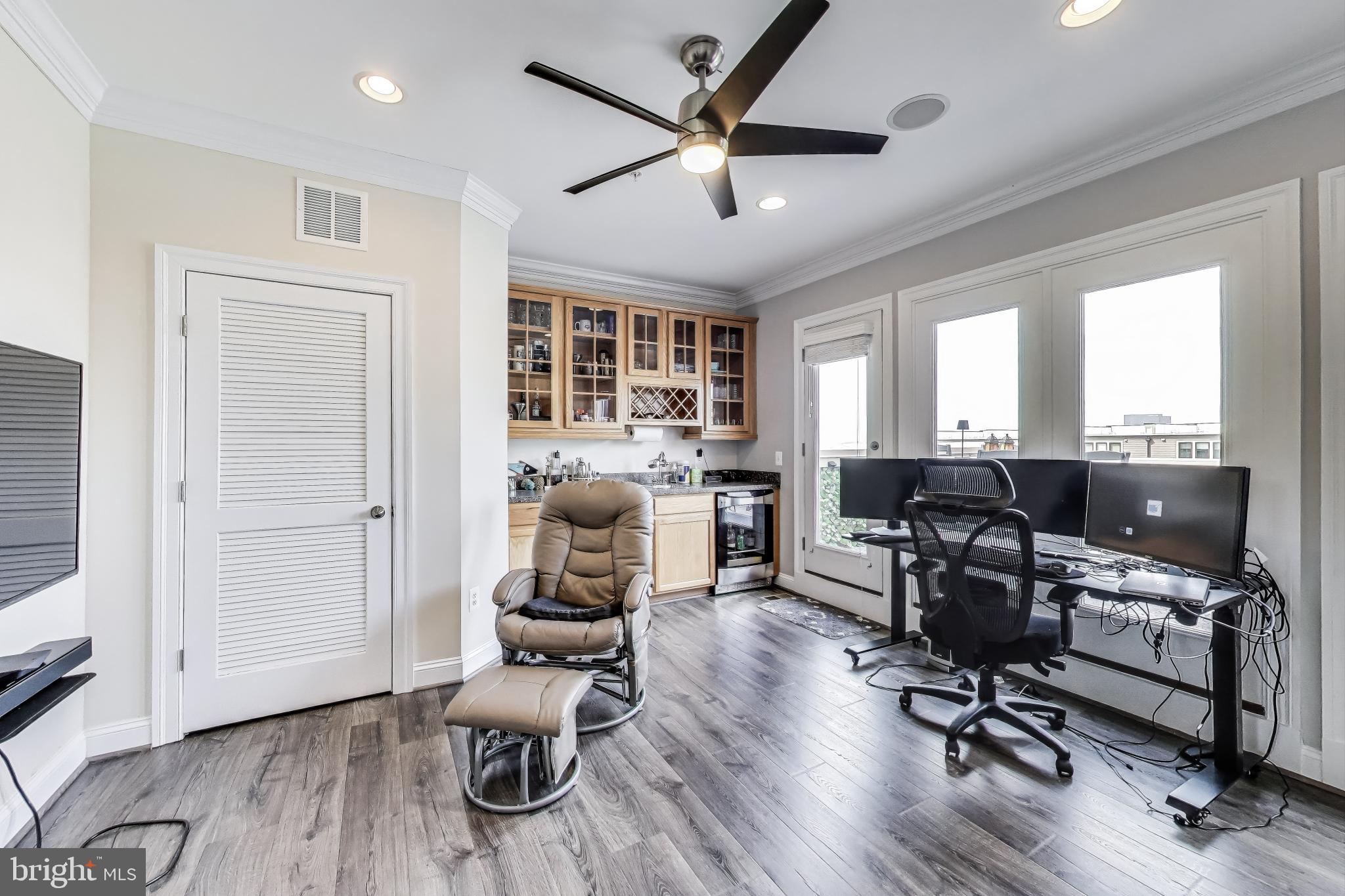 NATIONAL HARBOR - Residential Lease