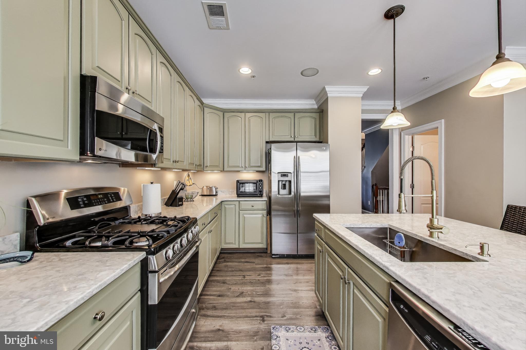 NATIONAL HARBOR - Residential Lease