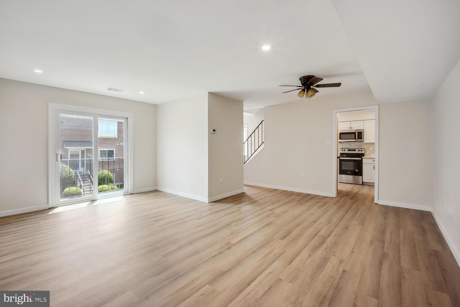 TERRACE TOWNHOUSES OF ANNANDALE - Residential Lease