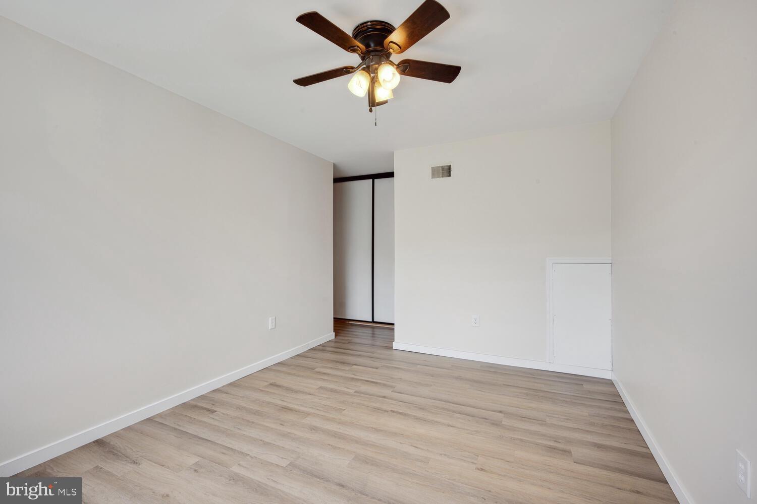 TERRACE TOWNHOUSES OF ANNANDALE - Residential Lease