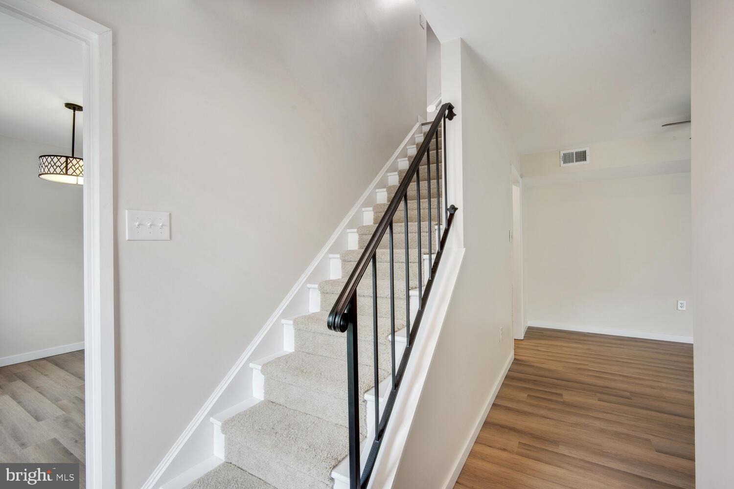 TERRACE TOWNHOUSES OF ANNANDALE - Residential Lease