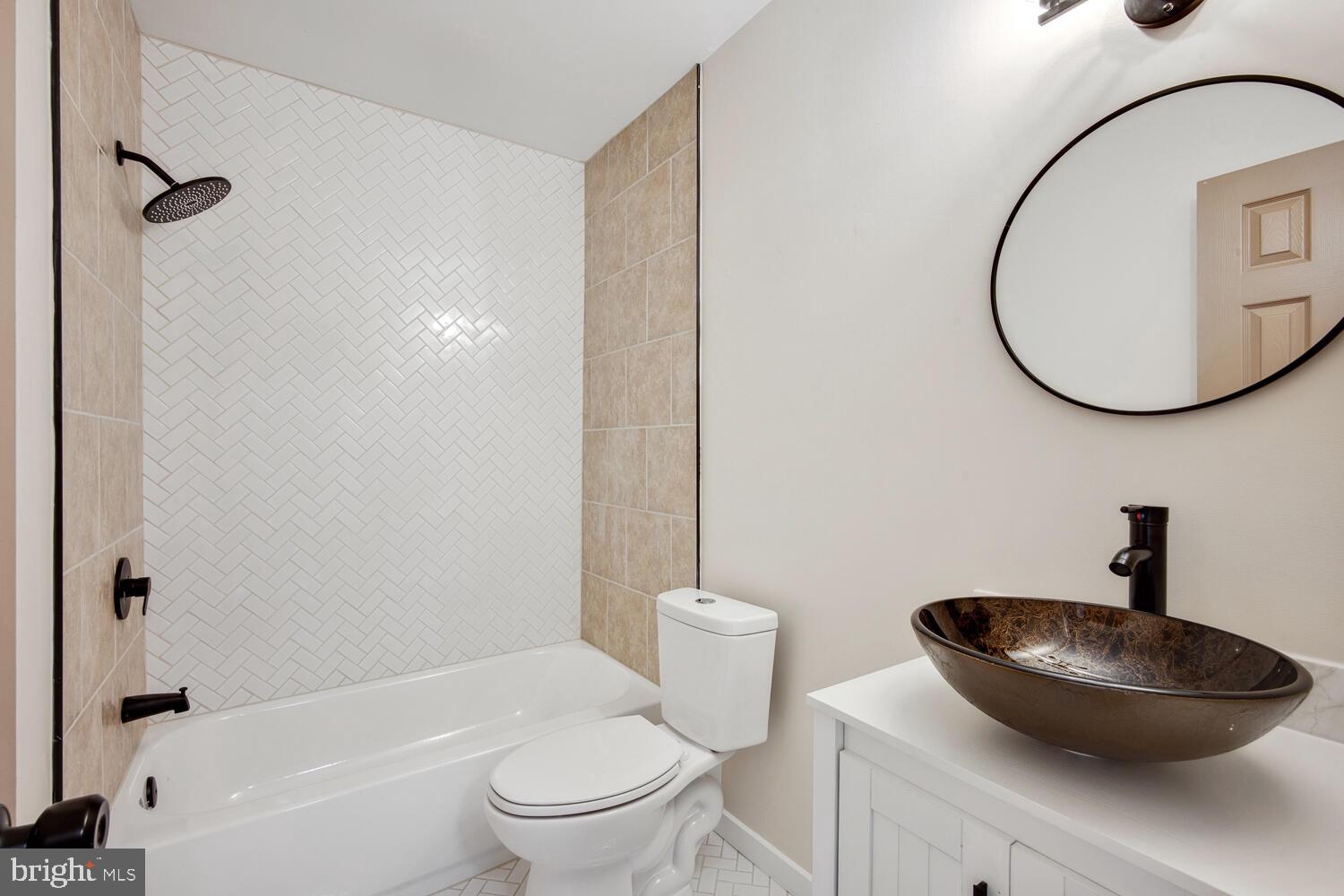 TERRACE TOWNHOUSES OF ANNANDALE - Residential Lease