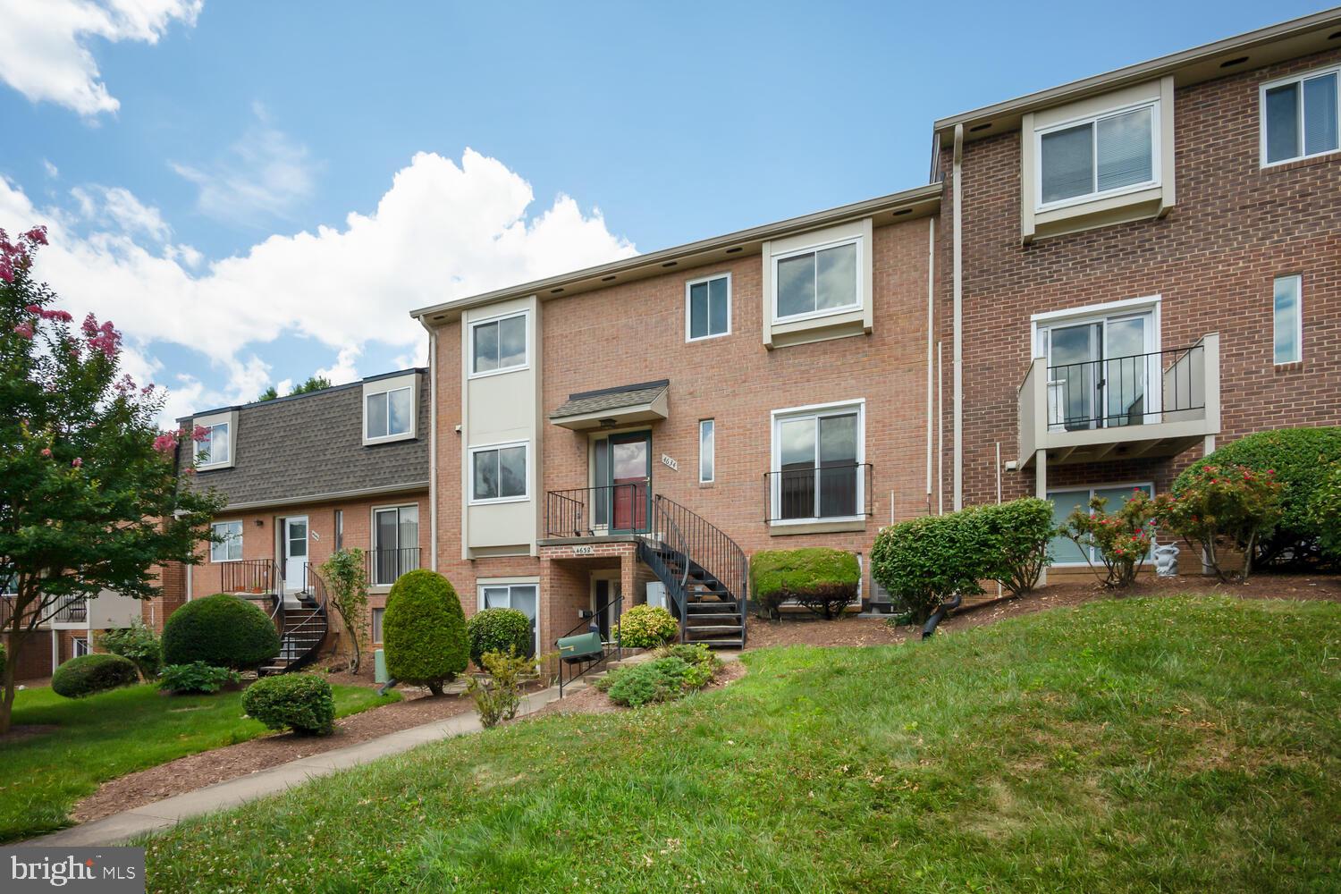 TERRACE TOWNHOUSES OF ANNANDALE - Residential Lease