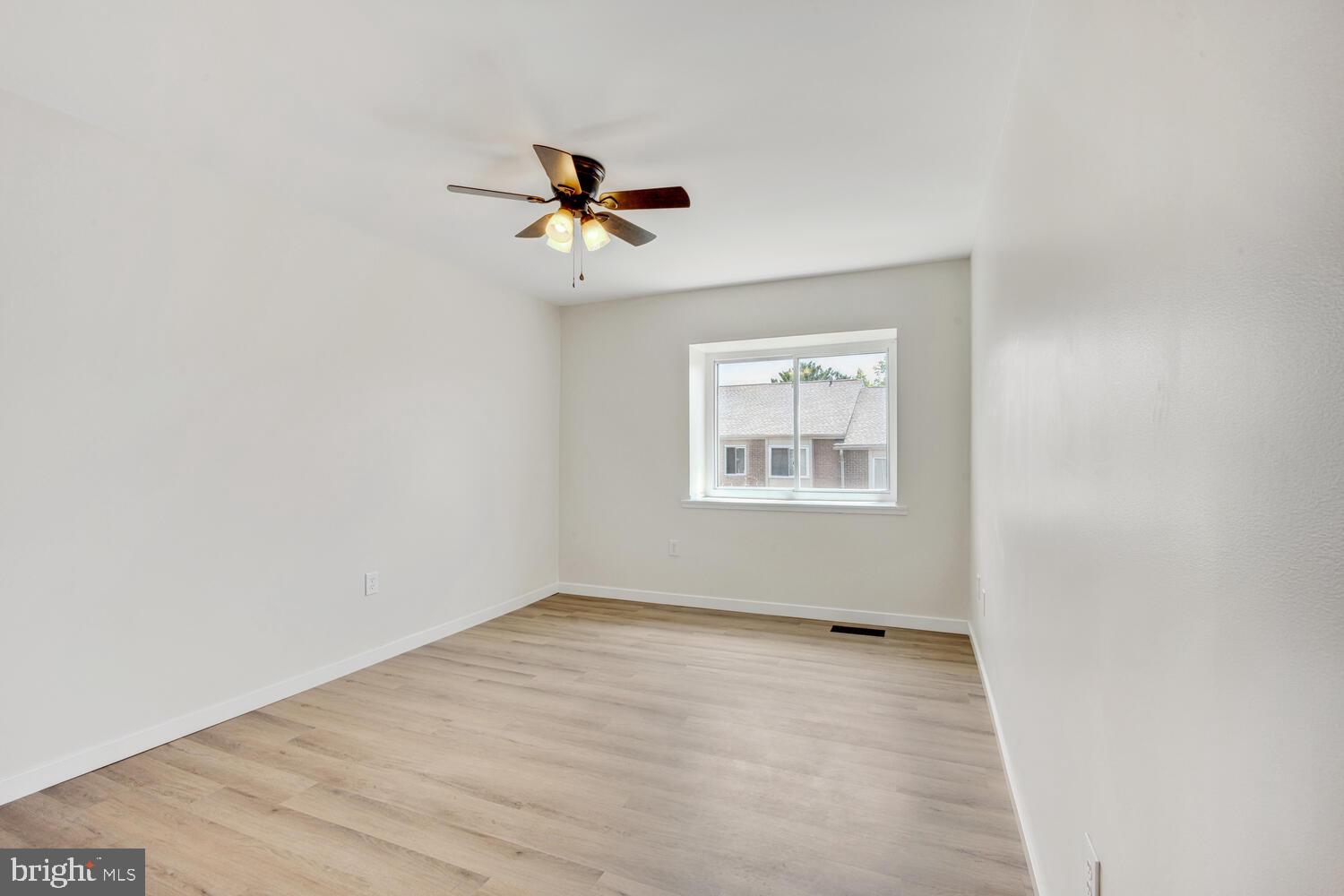 TERRACE TOWNHOUSES OF ANNANDALE - Residential Lease