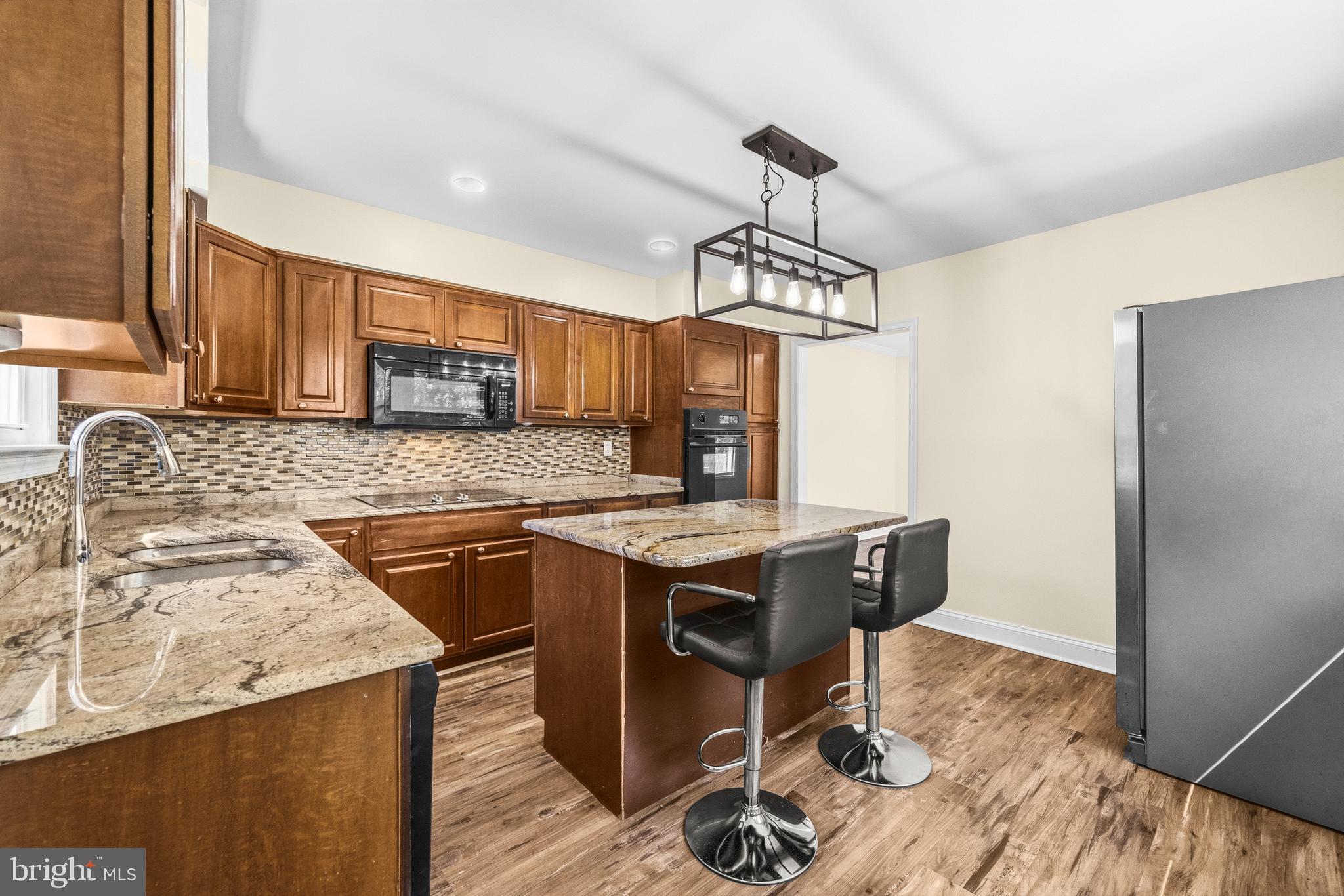 WOODBERRY FOREST - Residential