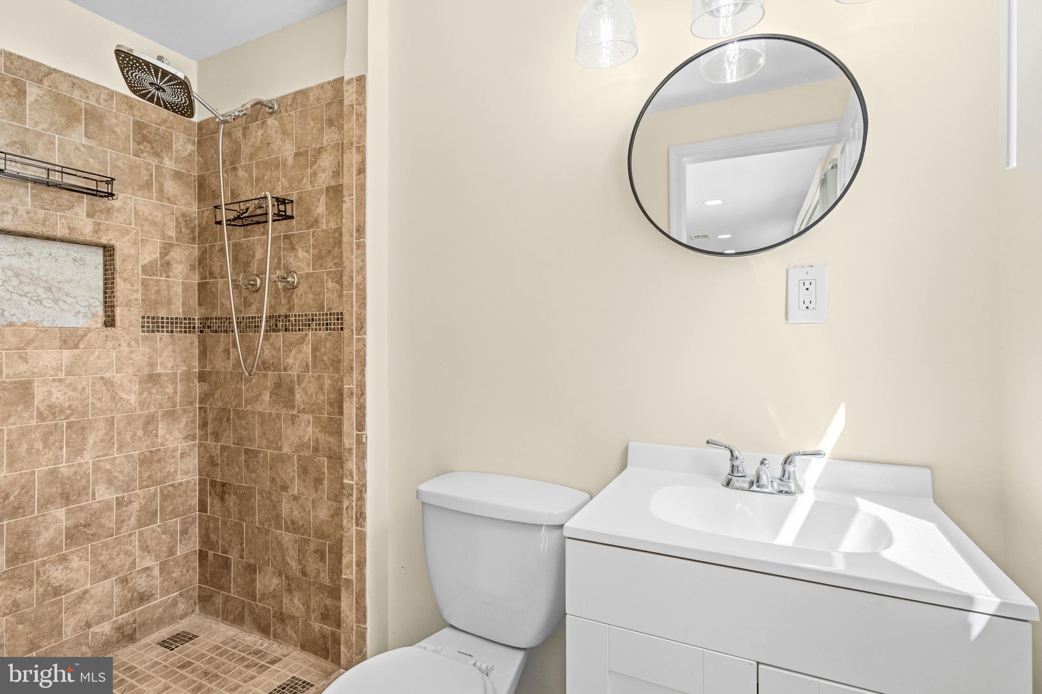 WOODBERRY FOREST - Residential