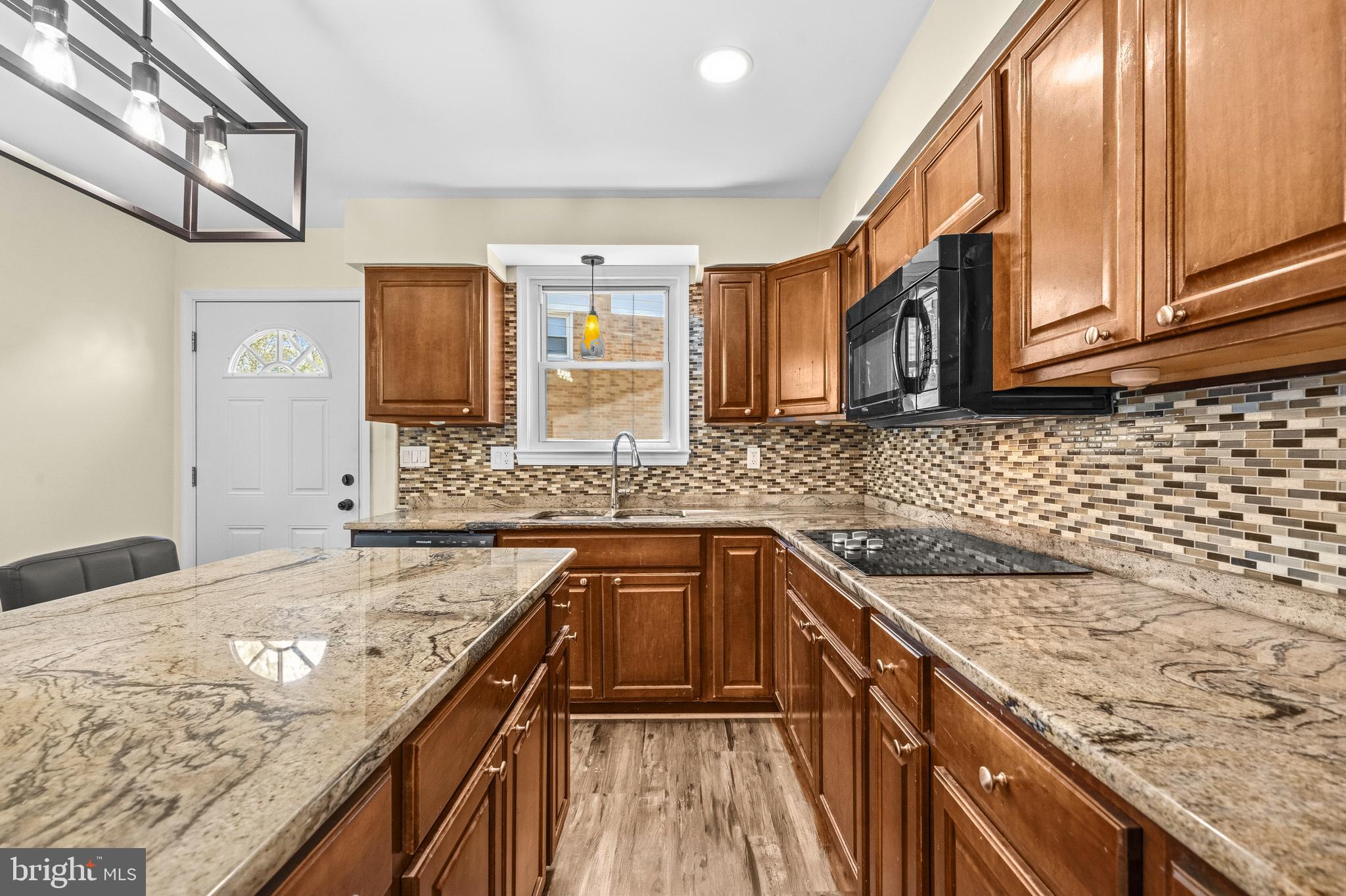 WOODBERRY FOREST - Residential