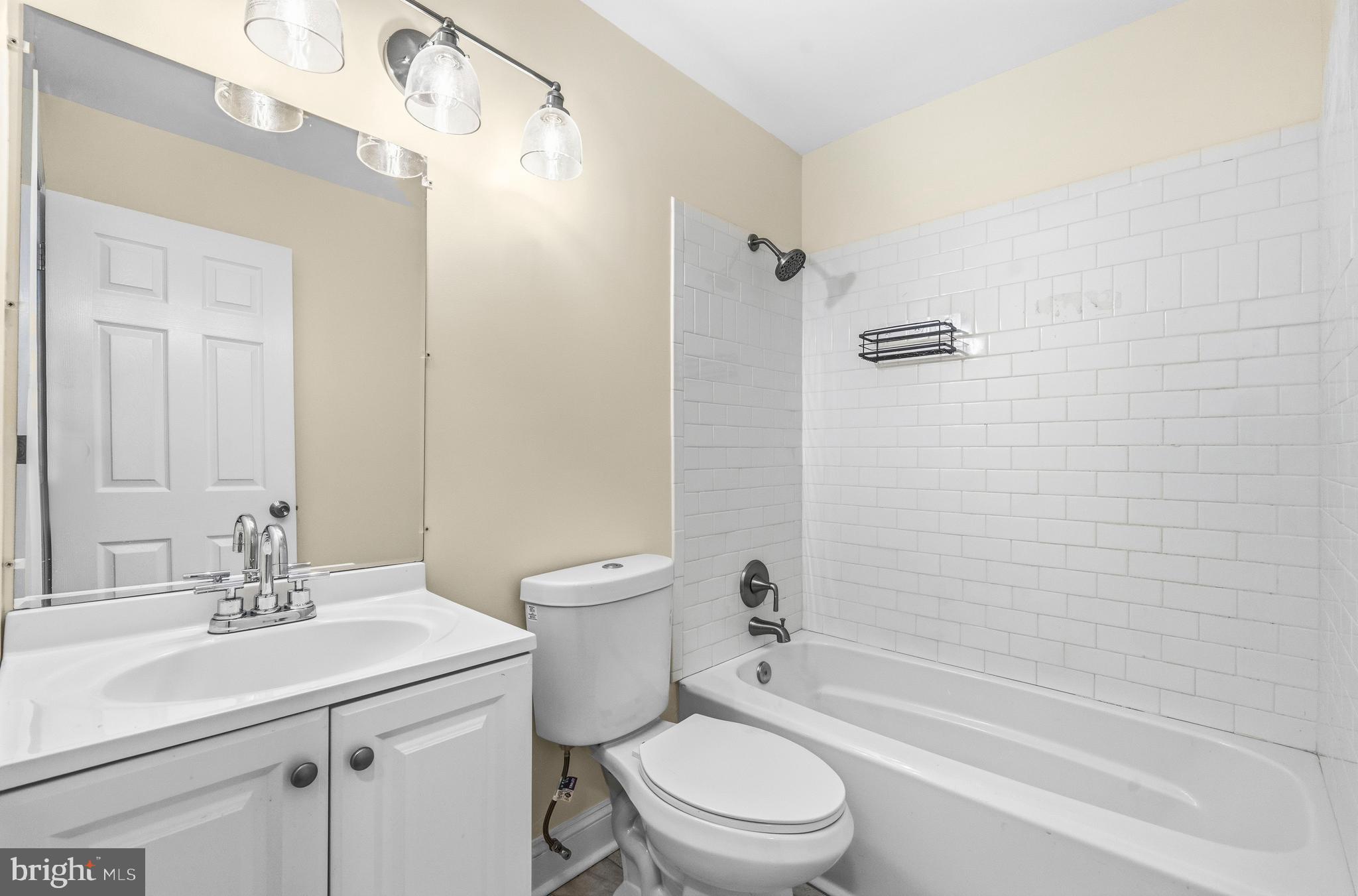 WOODBERRY FOREST - Residential