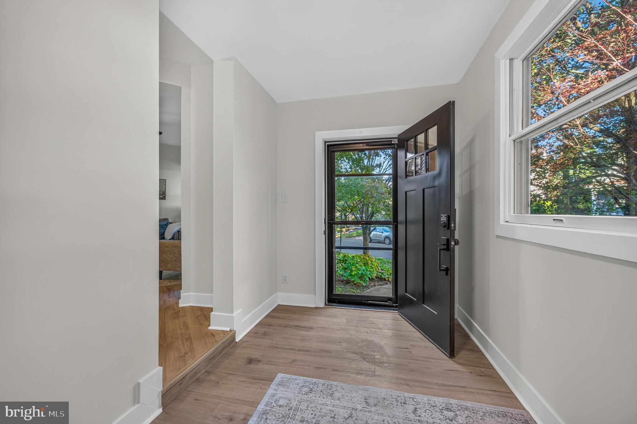 16 W GREENWOOD AVENUE