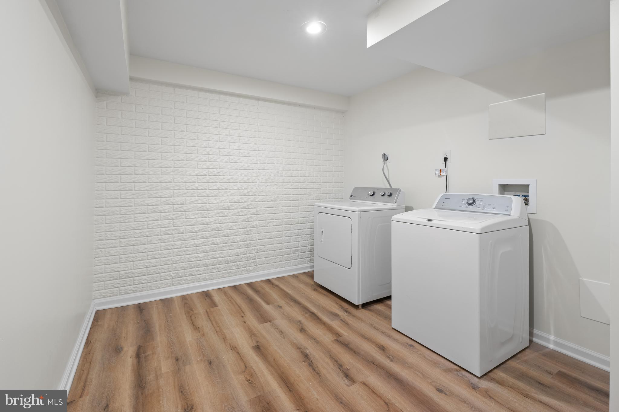 REGENCY MEADOWS - Residential