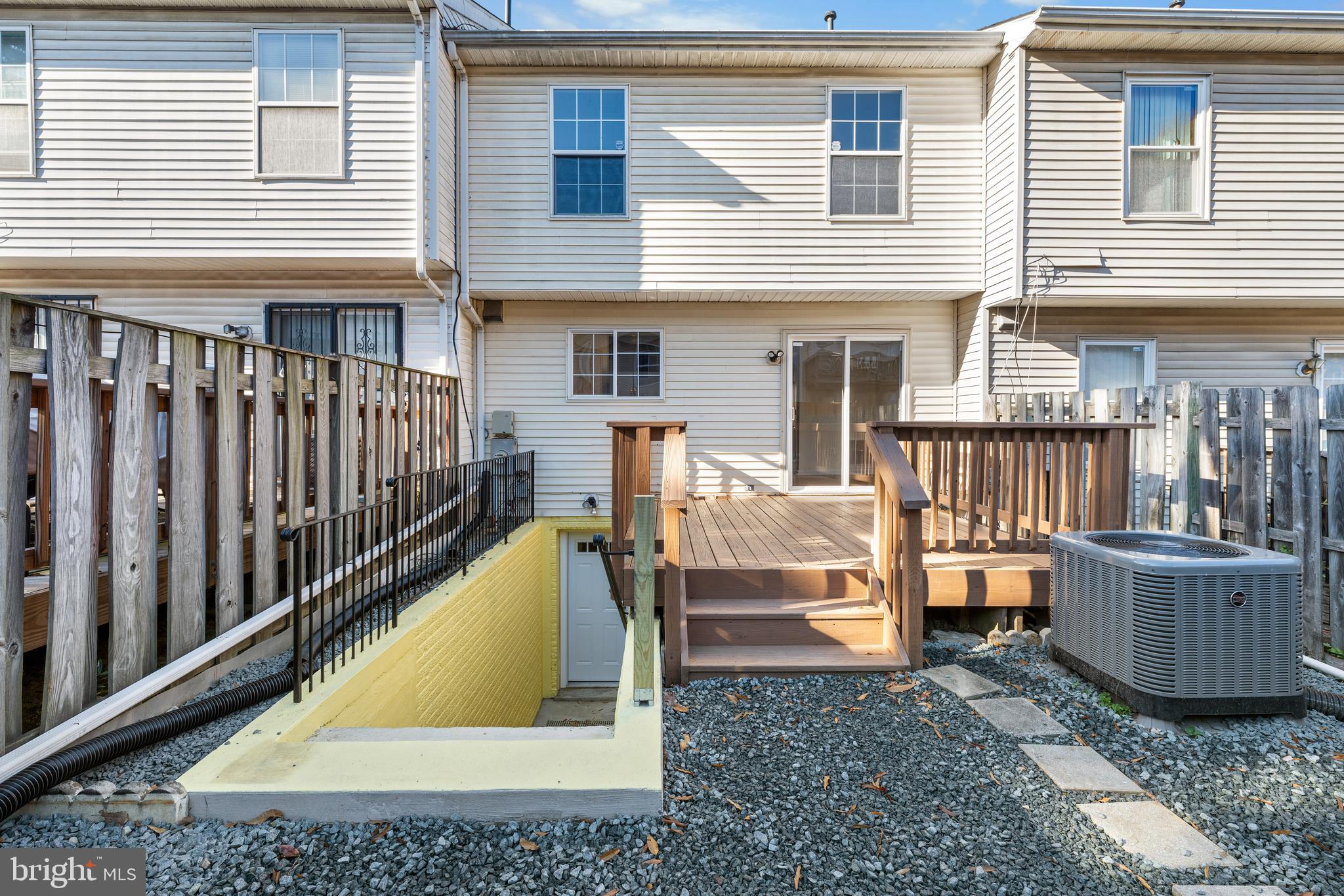 REGENCY MEADOWS - Residential