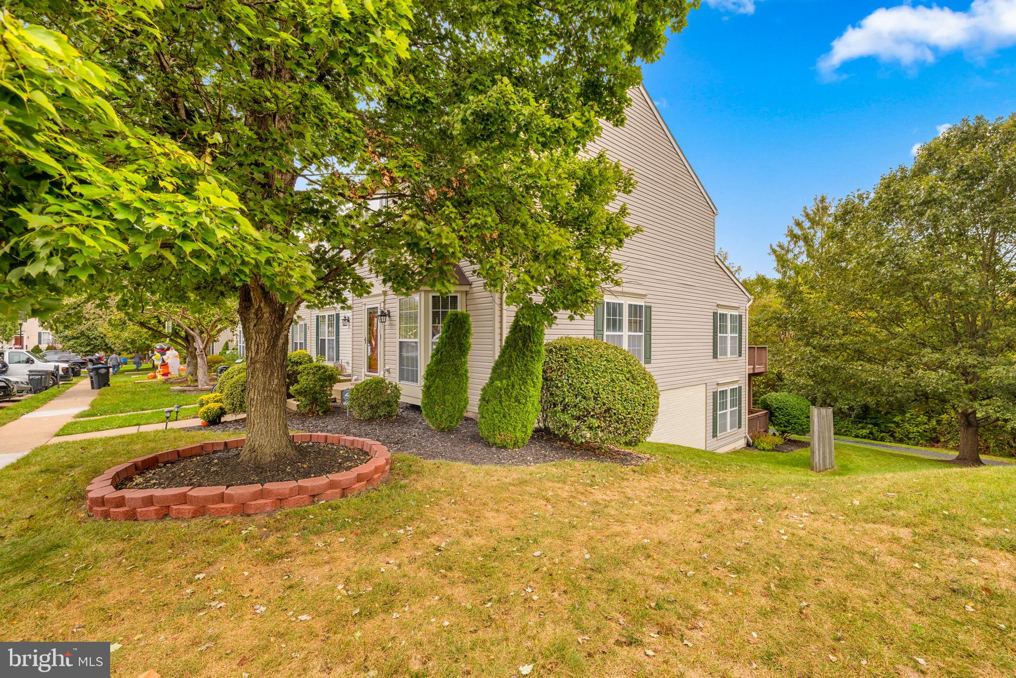 43301 CHOKEBERRY SQUARE