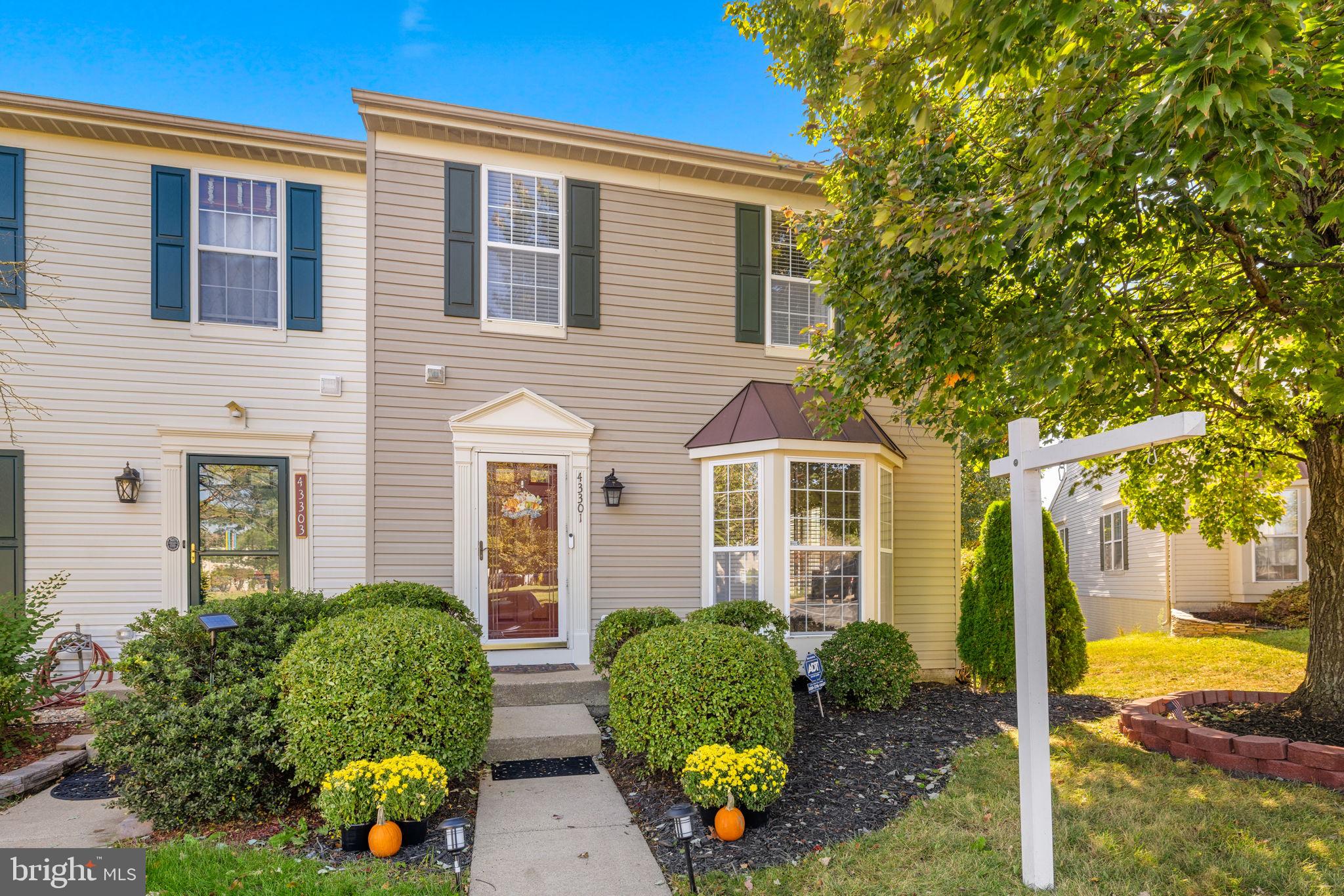 43301 CHOKEBERRY SQUARE
