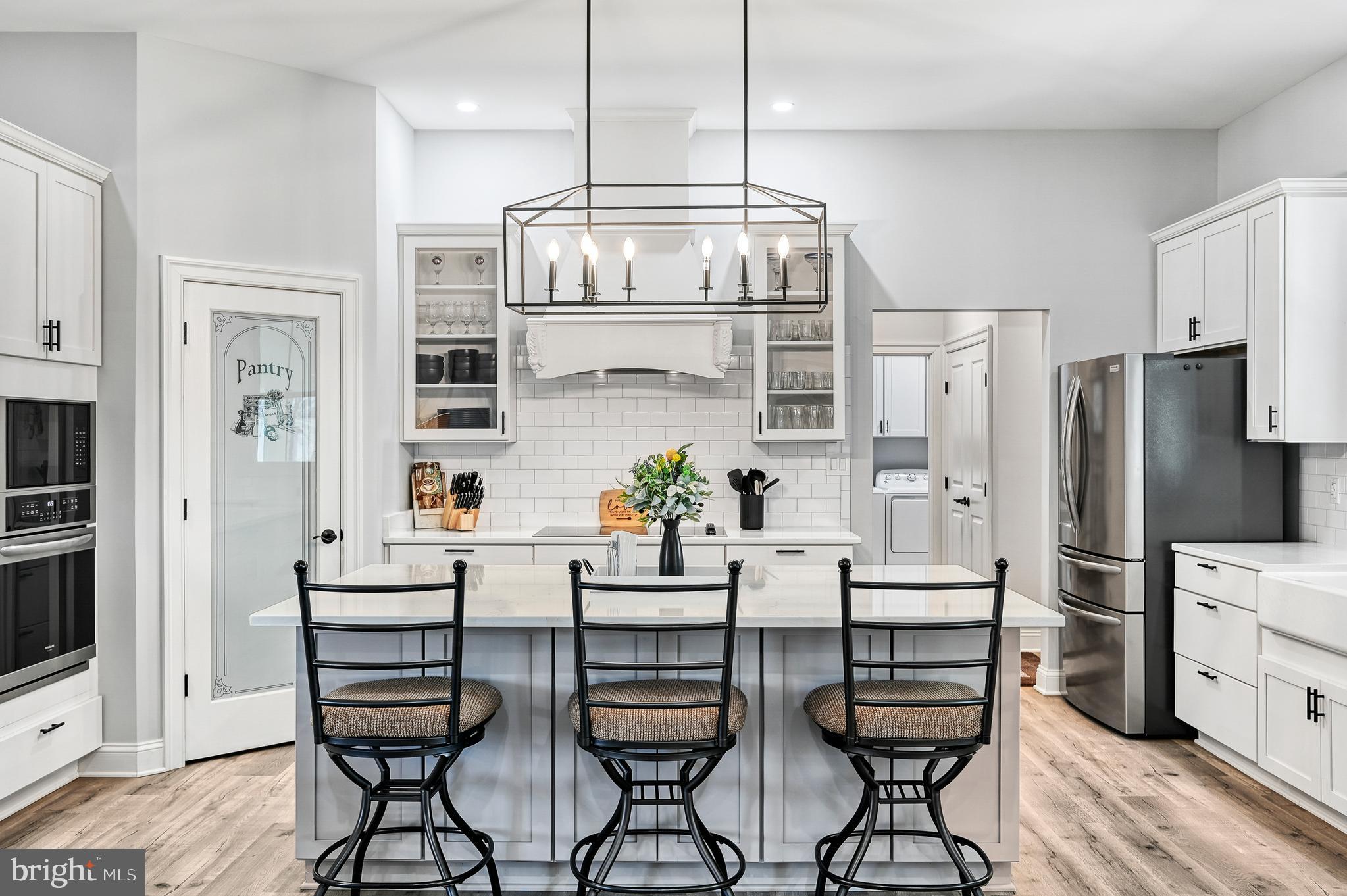 MAGNOLIA HARBOUR - Residential