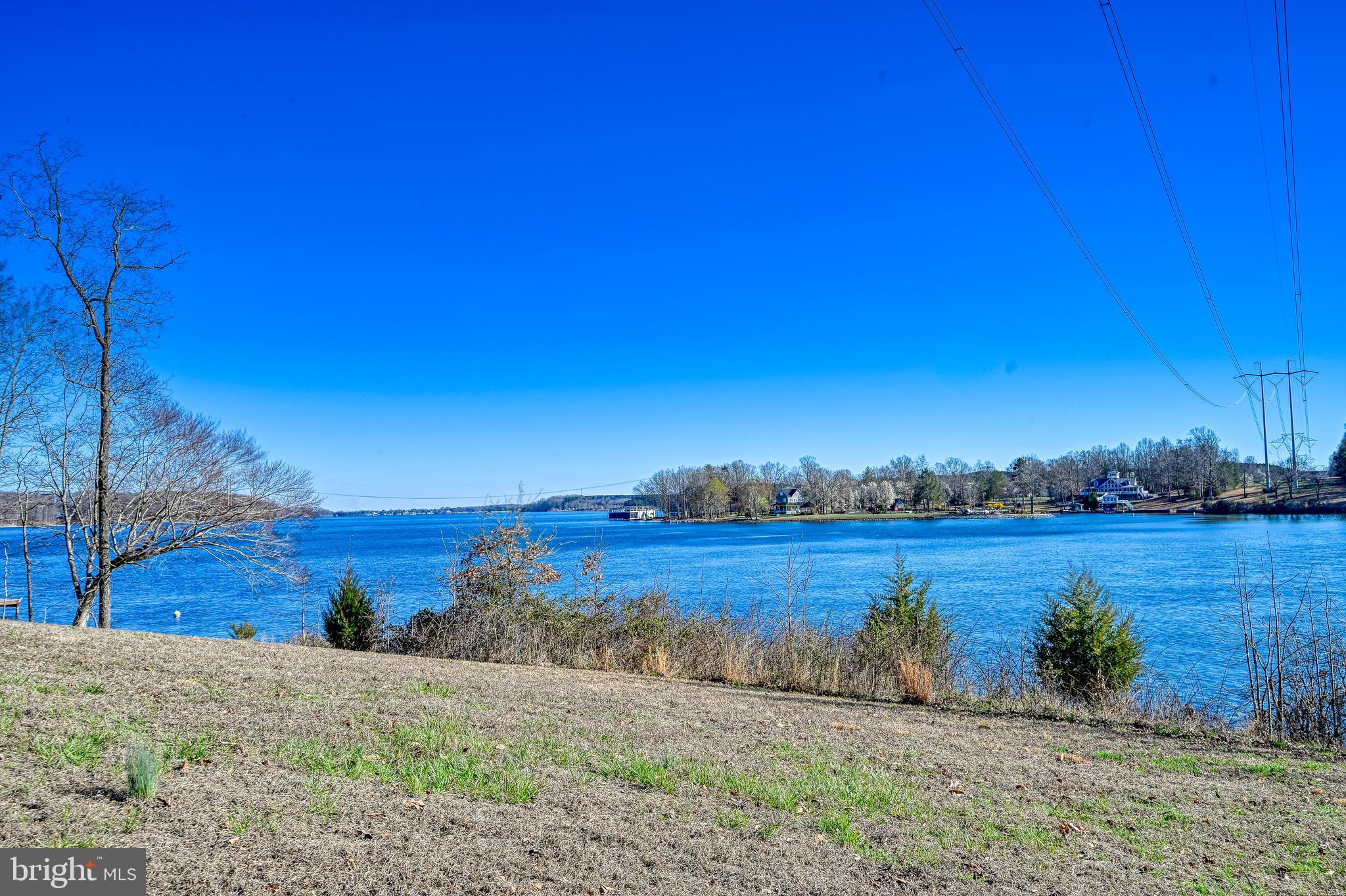 MAGNOLIA HARBOUR - Residential