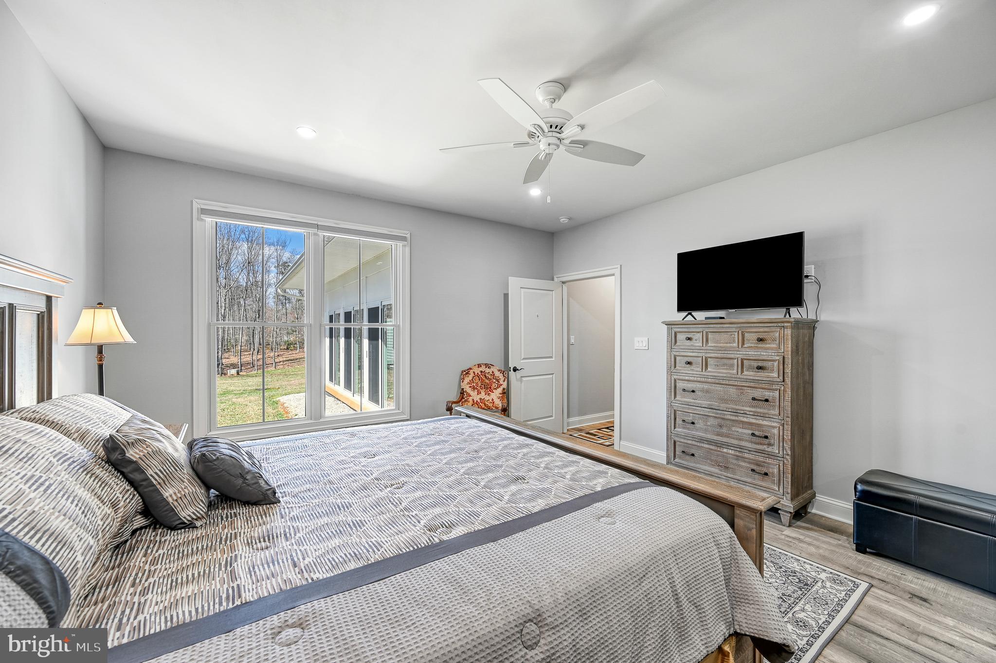 MAGNOLIA HARBOUR - Residential