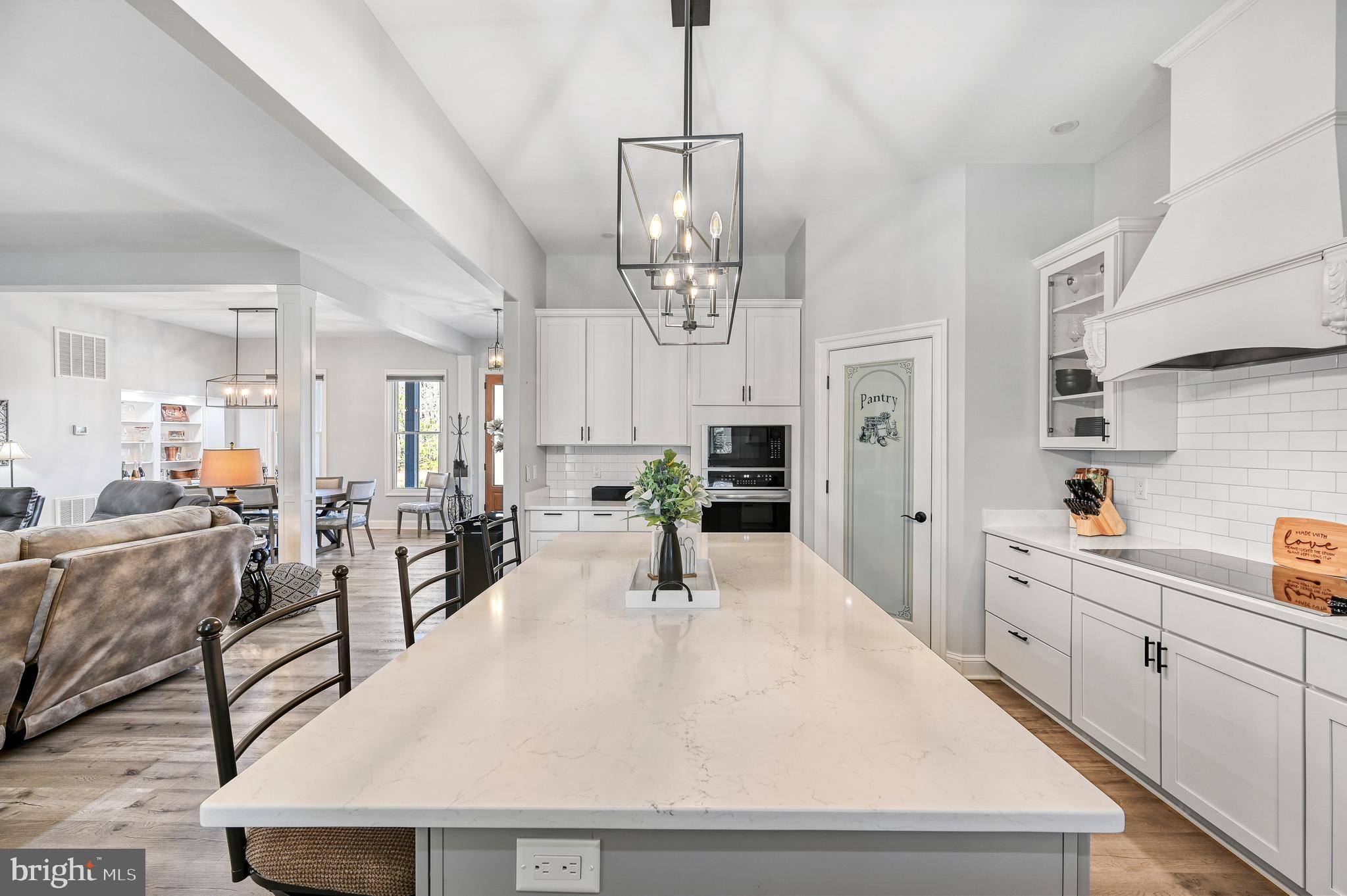 MAGNOLIA HARBOUR - Residential