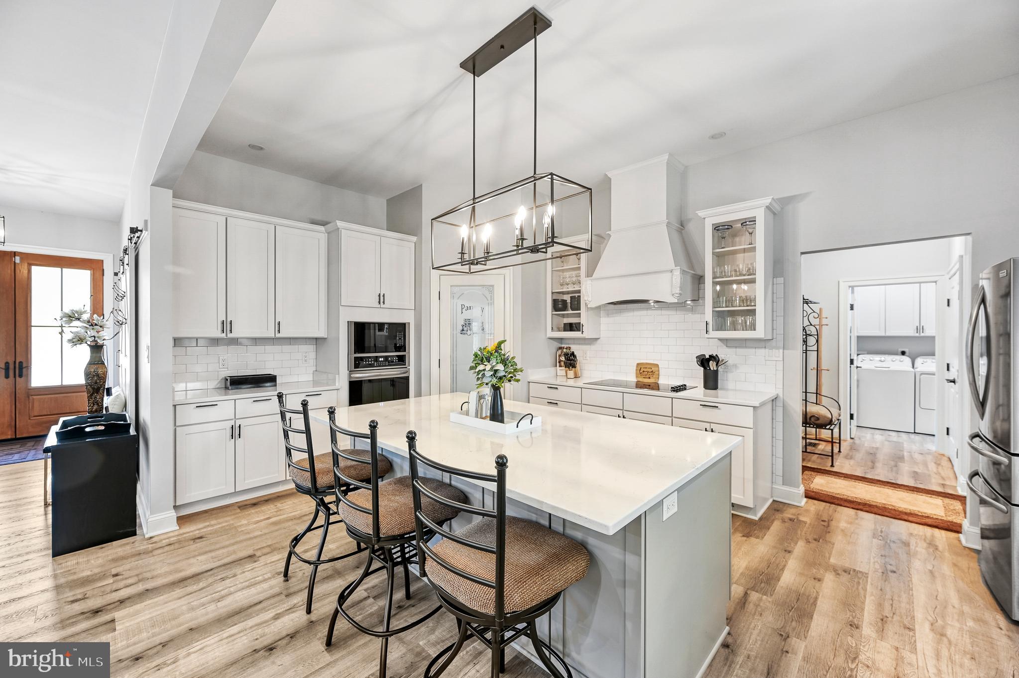 MAGNOLIA HARBOUR - Residential