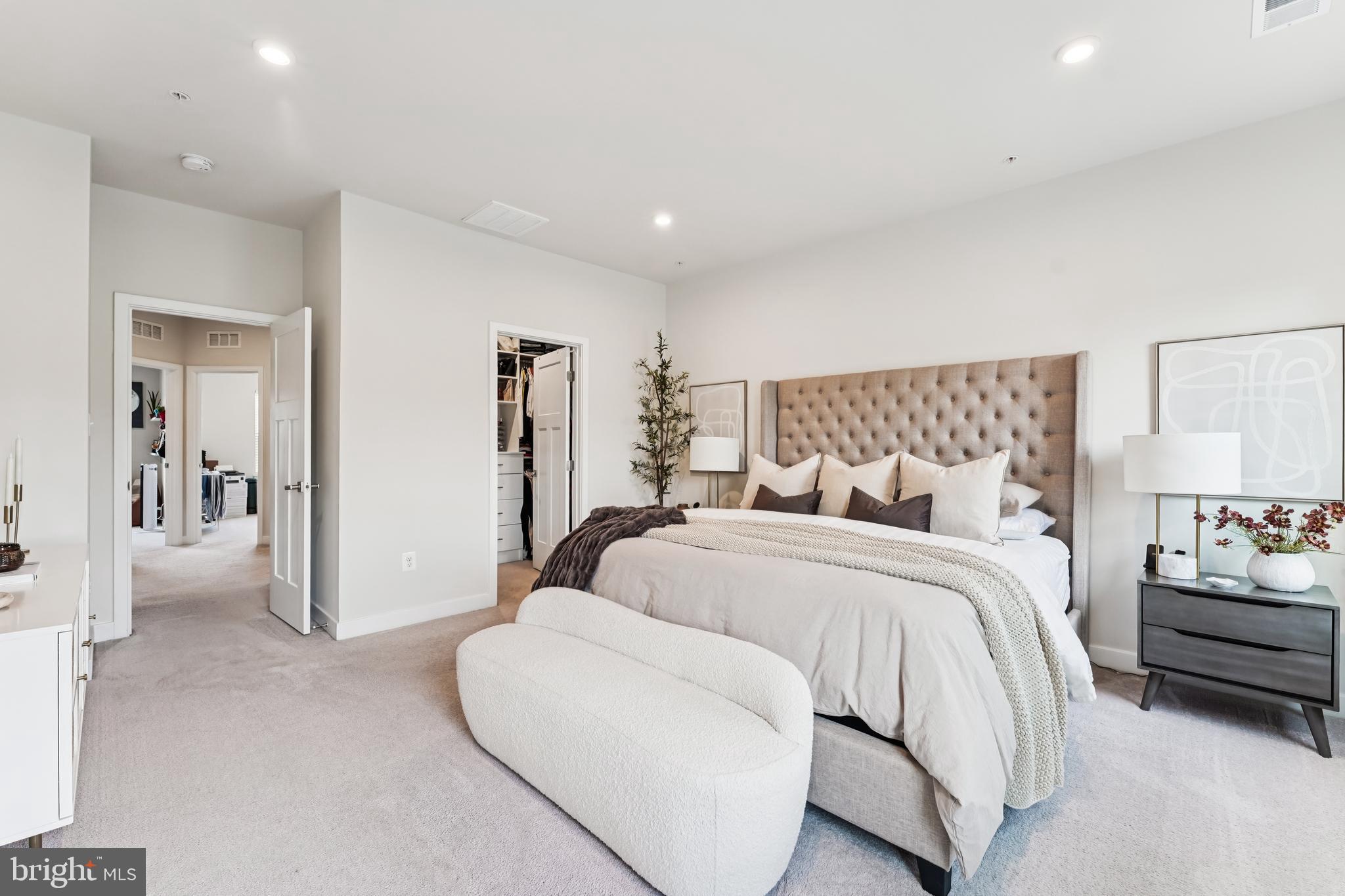 SIGNATURE CLUB - Residential