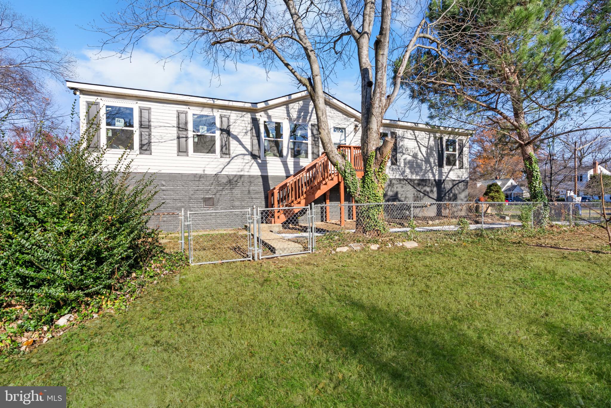 NEW ALEXANDRIA - Residential