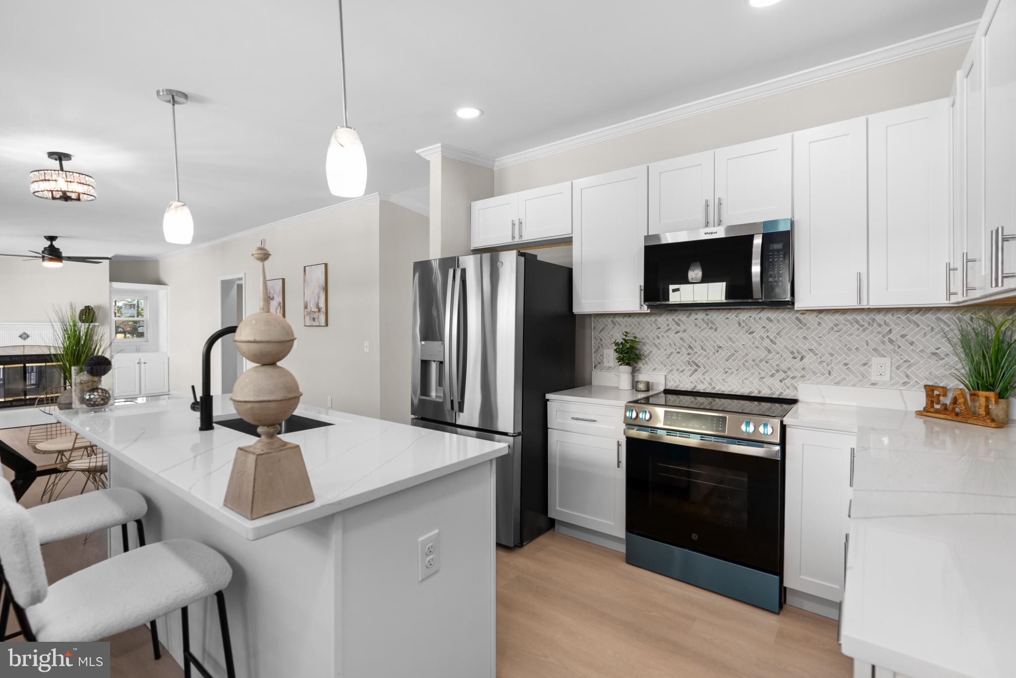 NEW ALEXANDRIA - Residential