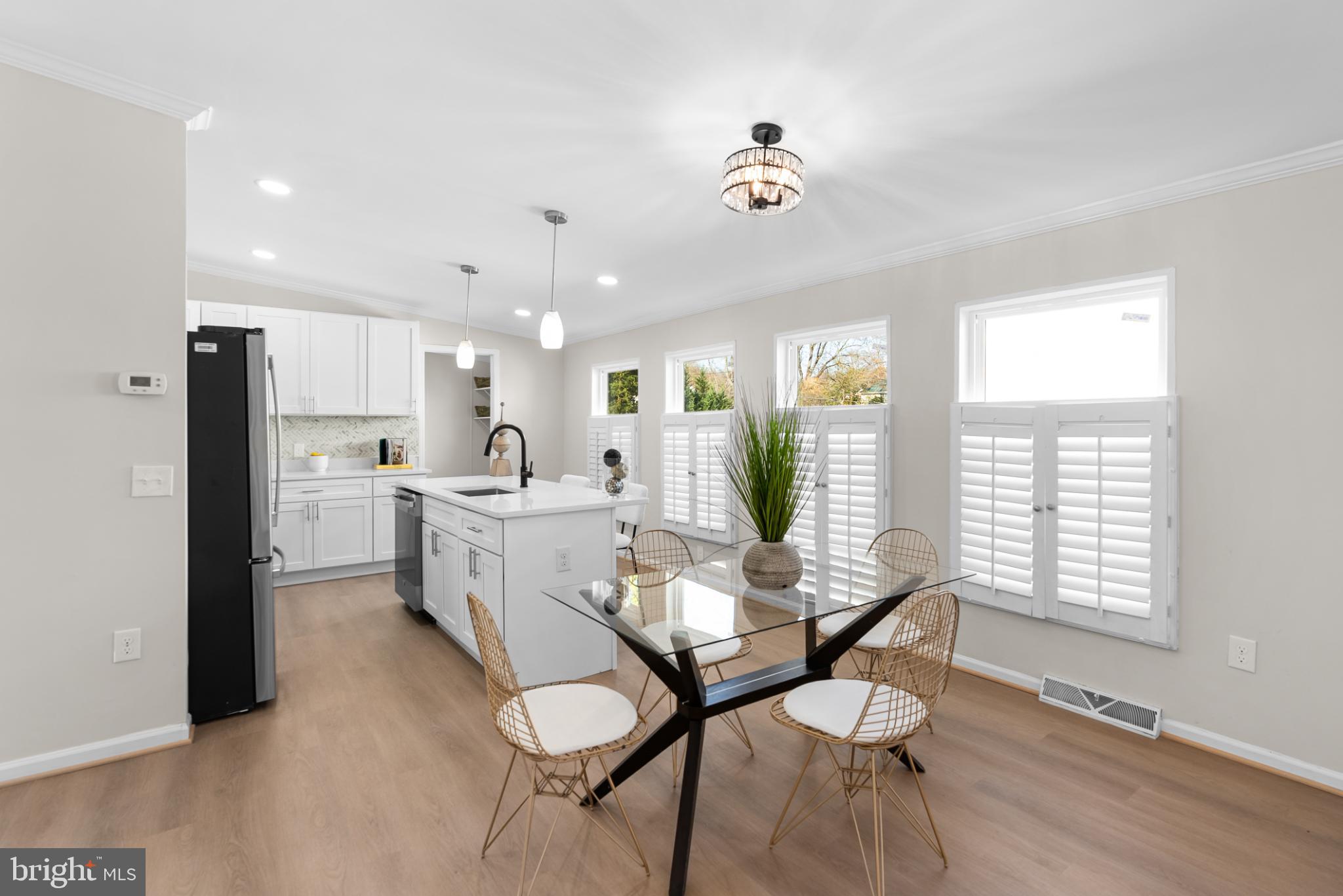 NEW ALEXANDRIA - Residential