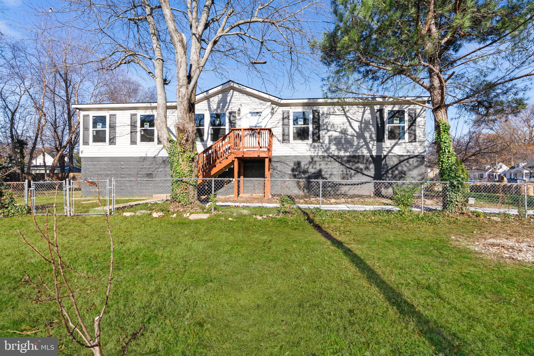 NEW ALEXANDRIA - Residential