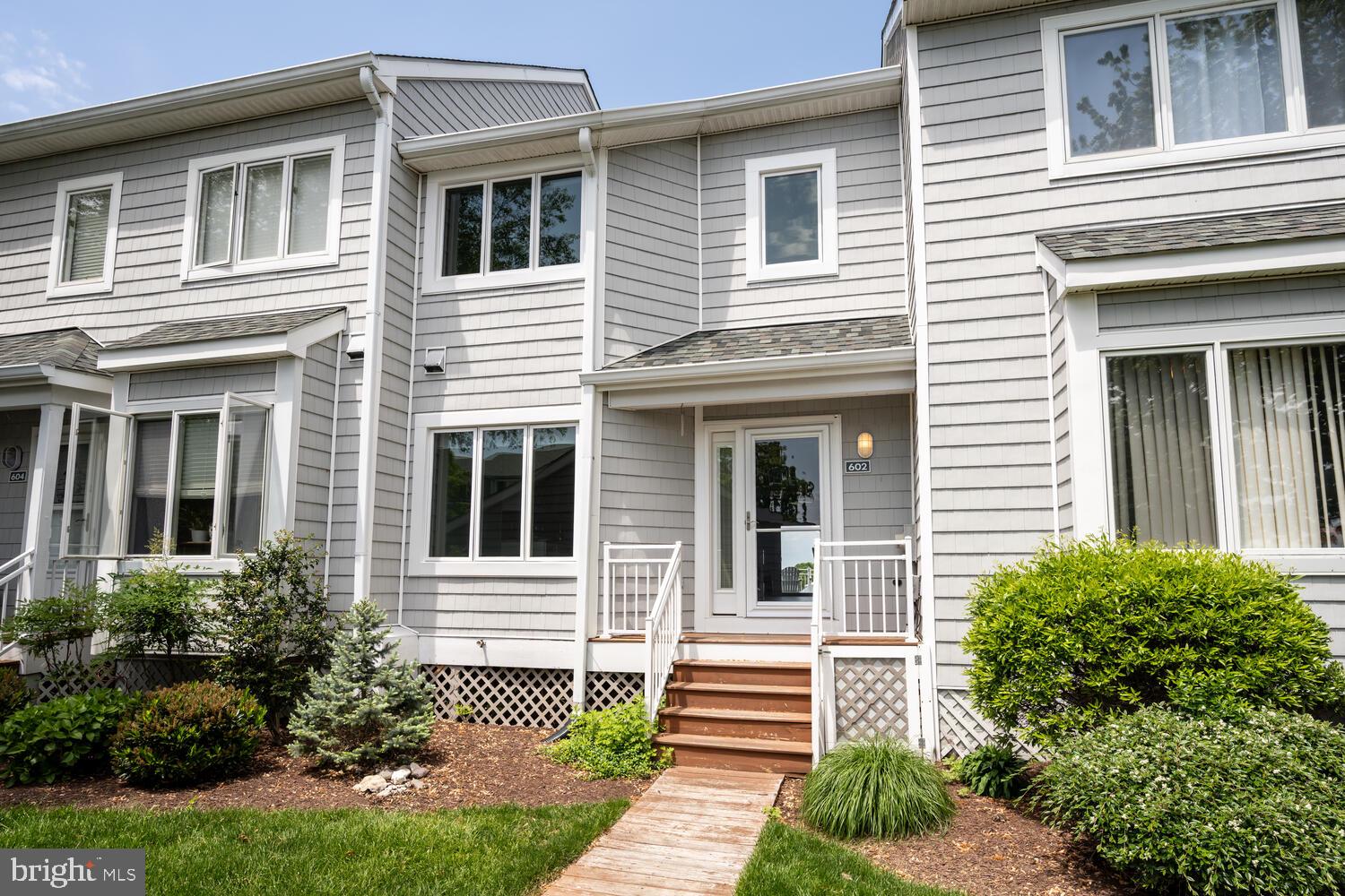 602 OYSTER COVE DRIVE