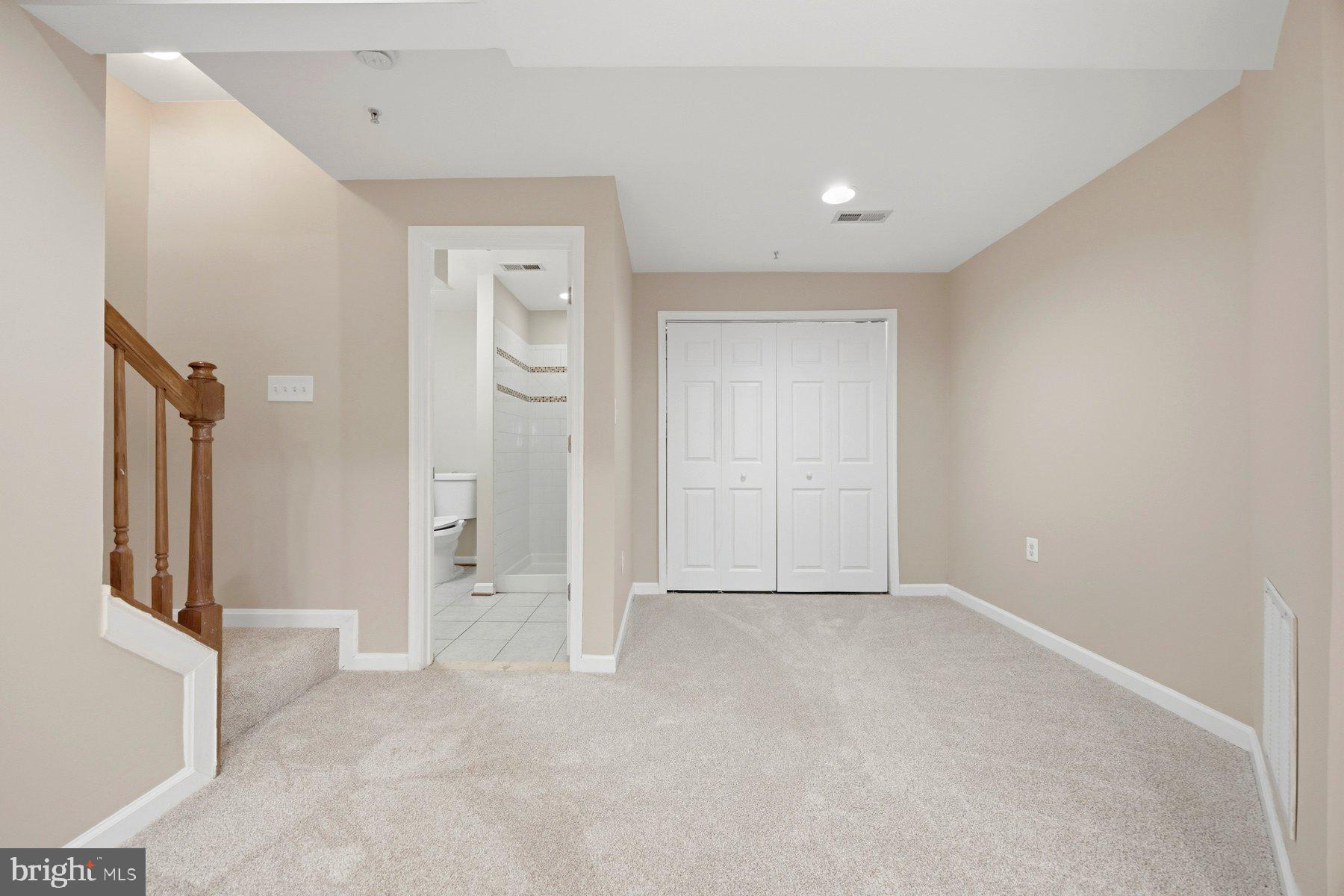 OWINGS MILLS NEWTOWN - Residential