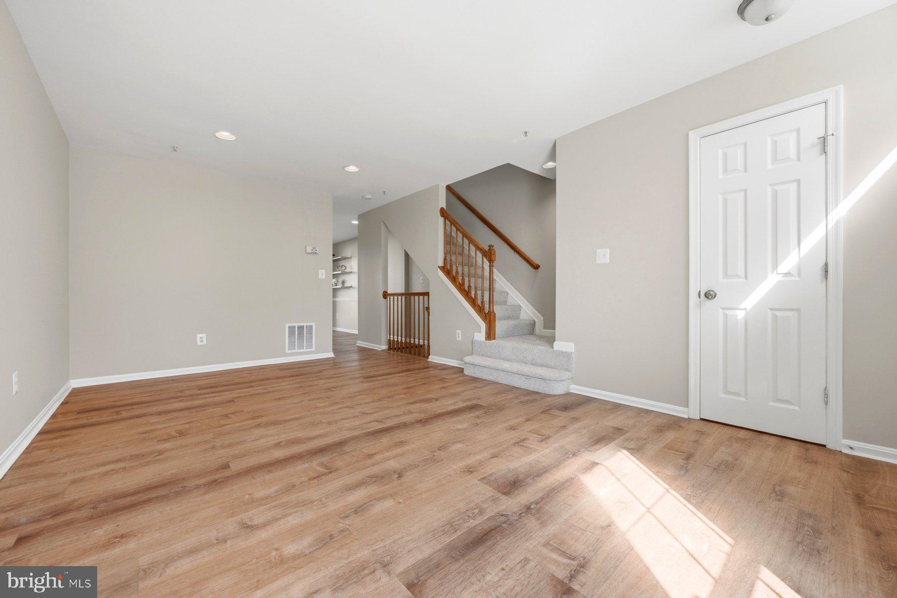 OWINGS MILLS NEWTOWN - Residential