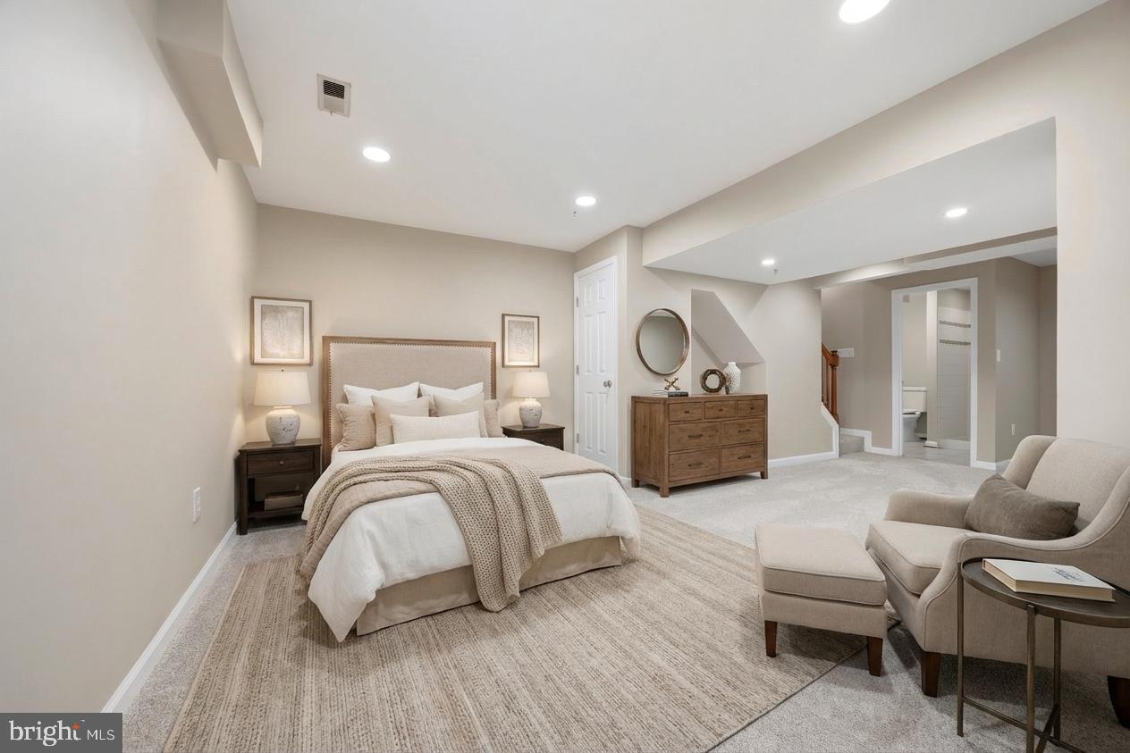 OWINGS MILLS NEWTOWN - Residential