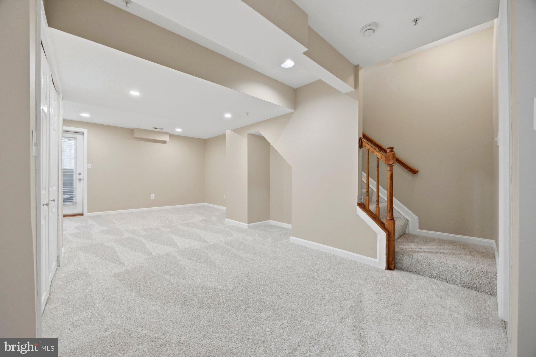 OWINGS MILLS NEWTOWN - Residential