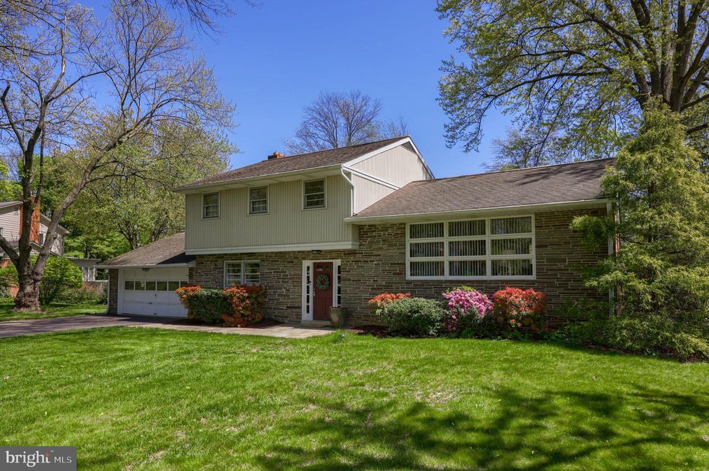 Photo of 1480 Mission Road, Lancaster, PA 17601 (MLS # PALA2049392)