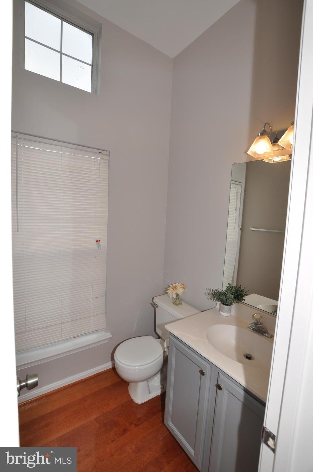 KINGS COUNCIL CONDO - Residential