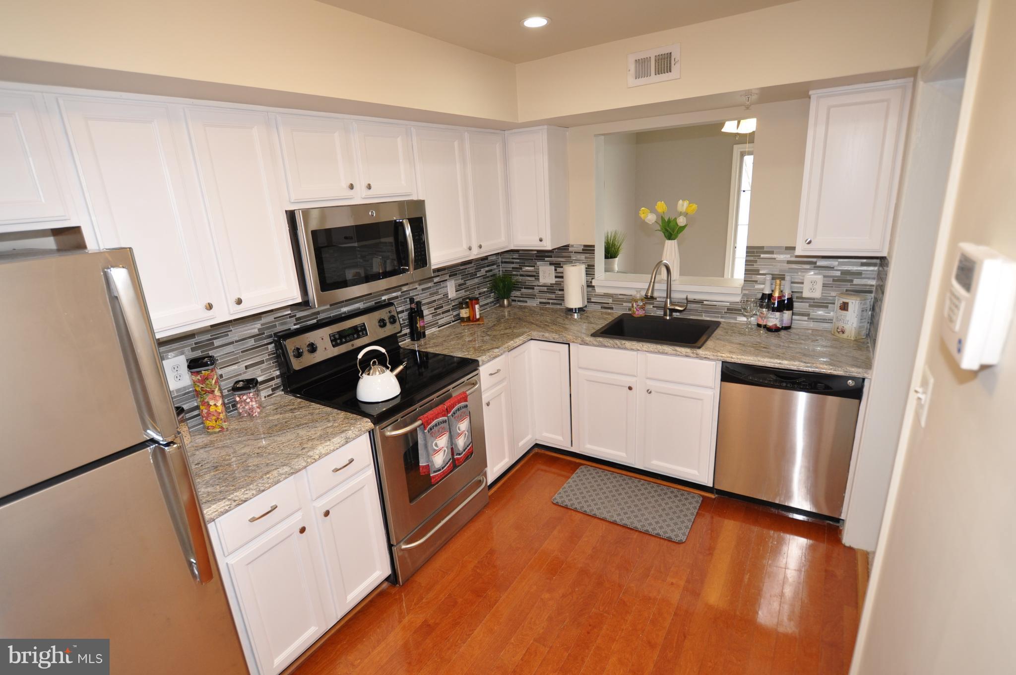 KINGS COUNCIL CONDO - Residential