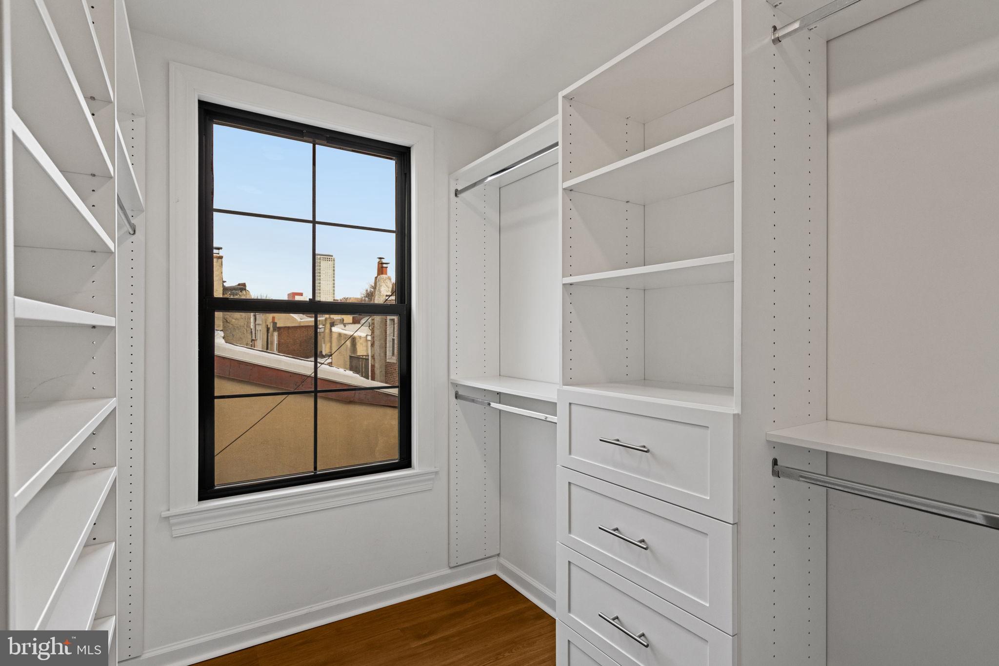 BELLA VISTA - Residential