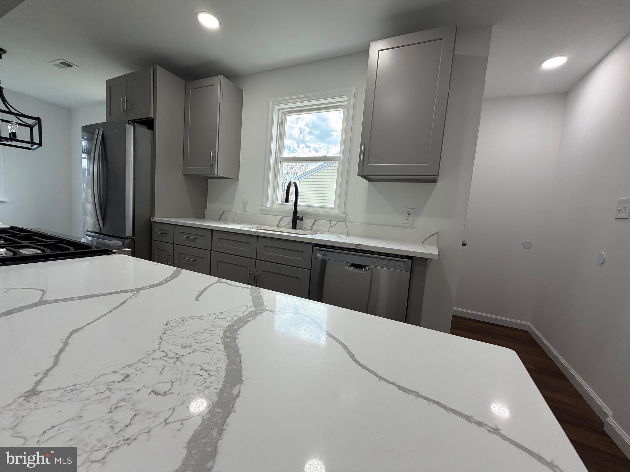 MANOR PARK - Residential