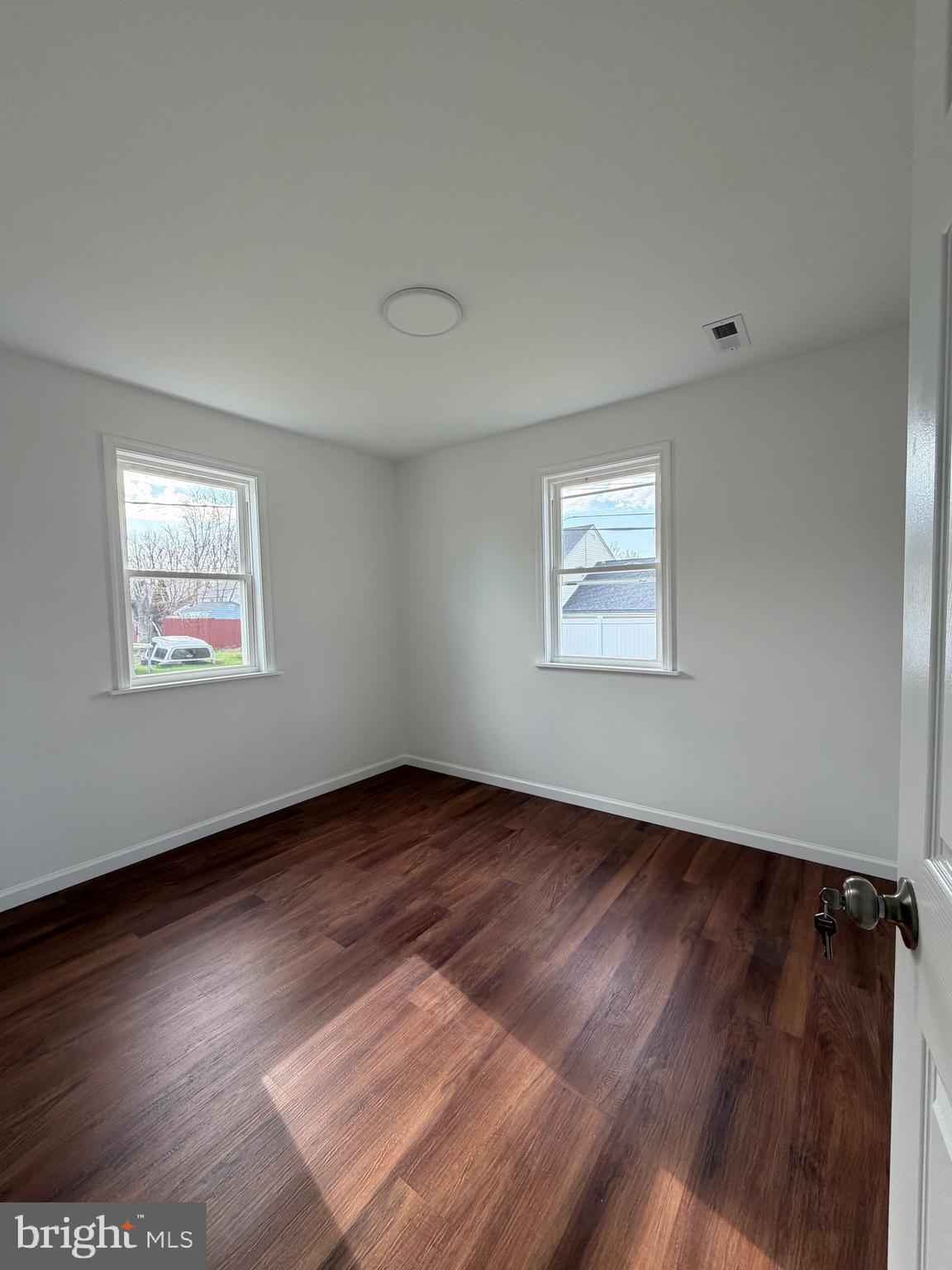 MANOR PARK - Residential