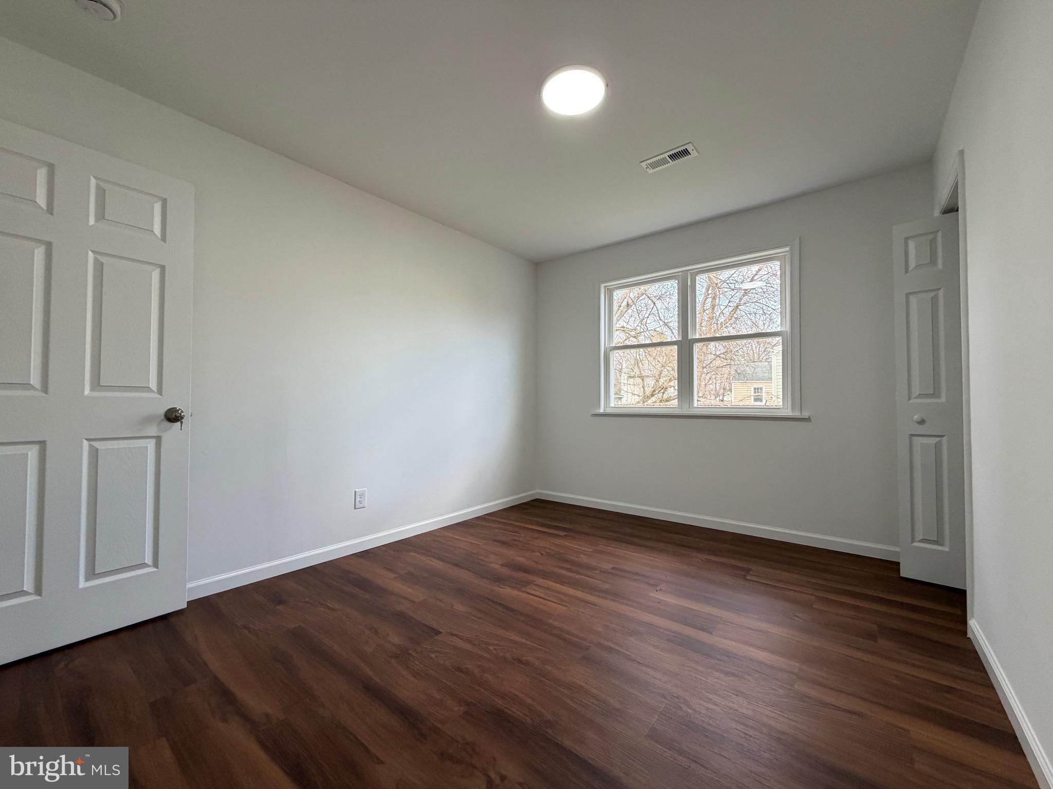 MANOR PARK - Residential