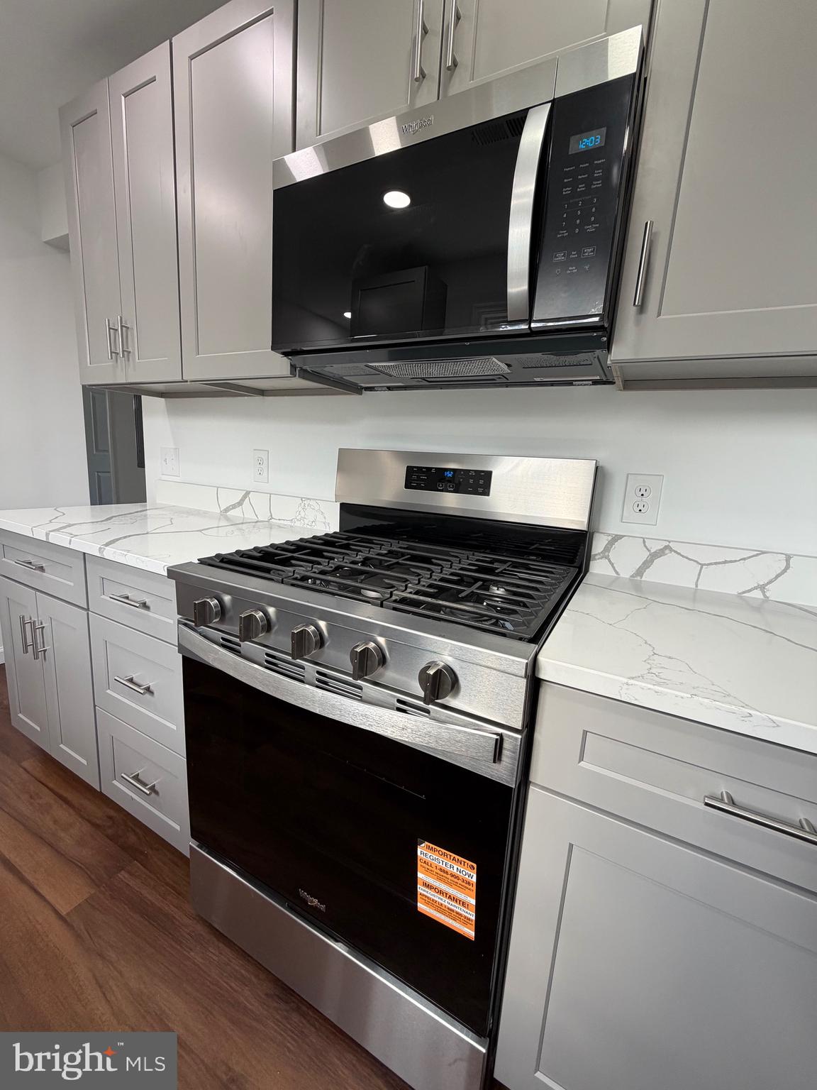 MANOR PARK - Residential