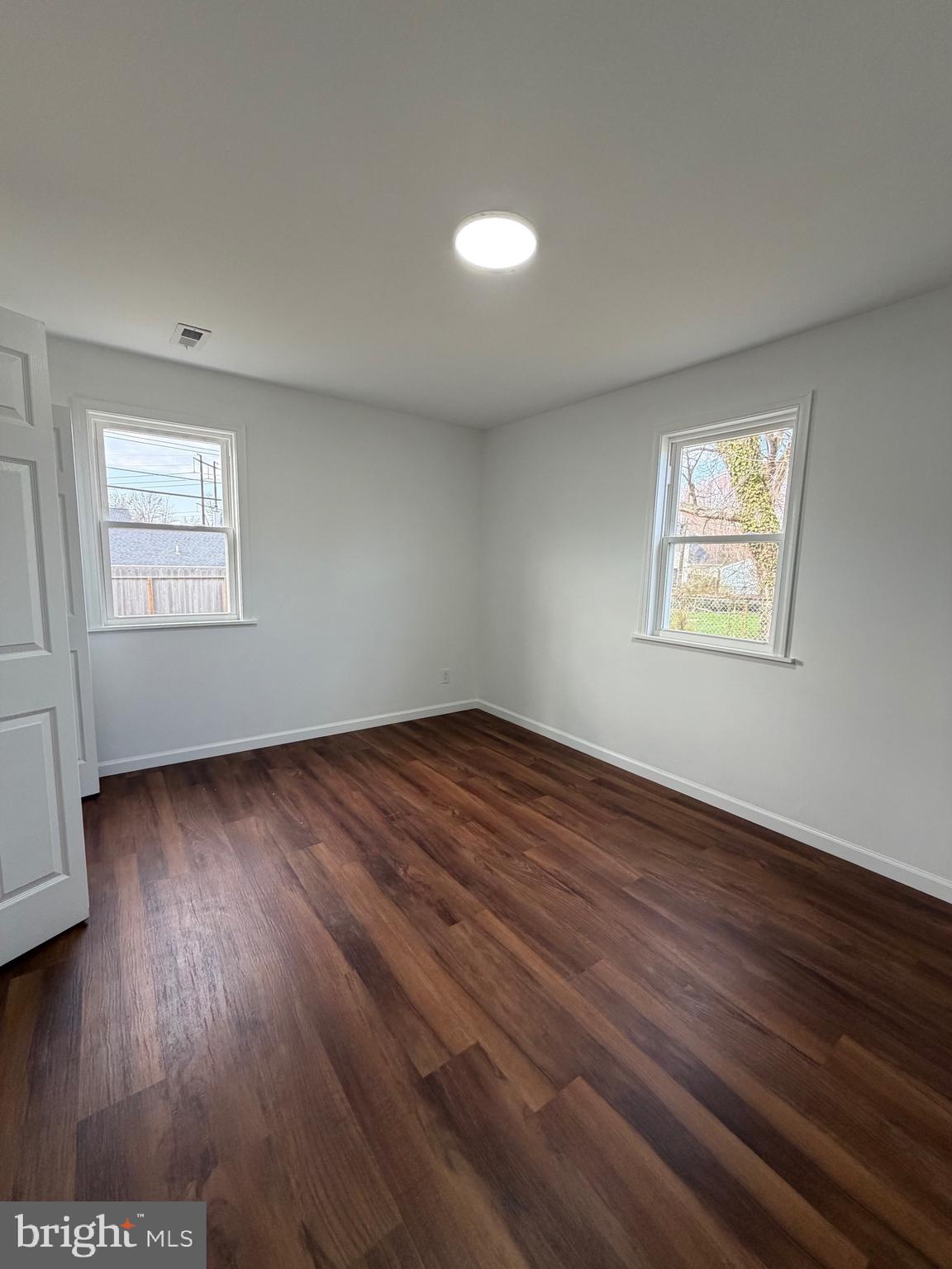 MANOR PARK - Residential