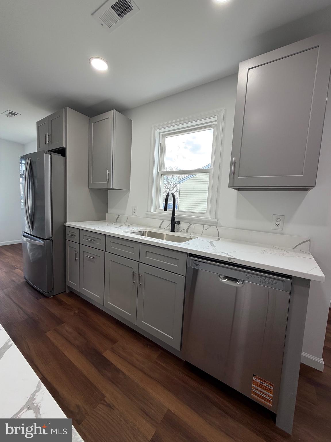 MANOR PARK - Residential