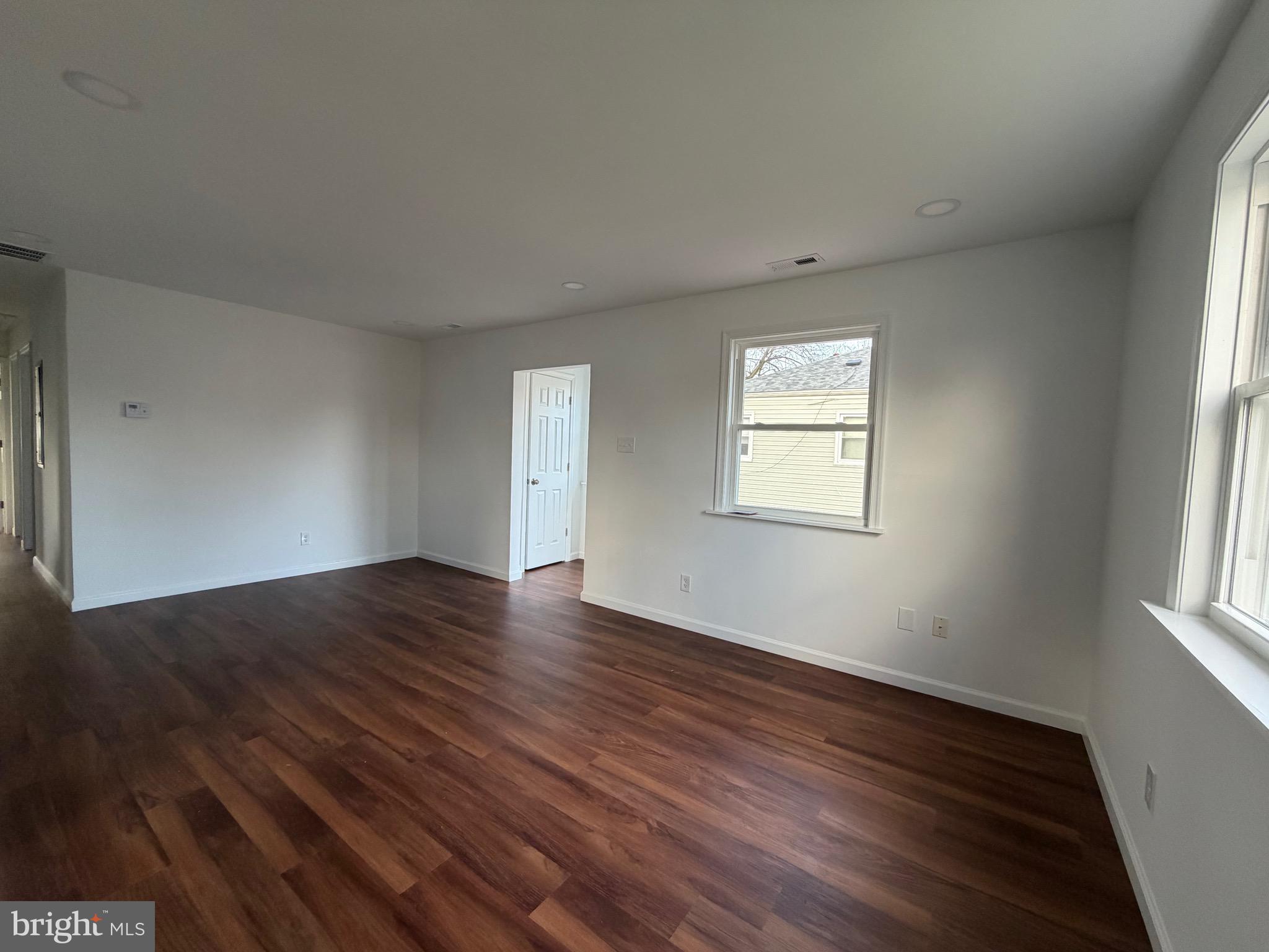 MANOR PARK - Residential