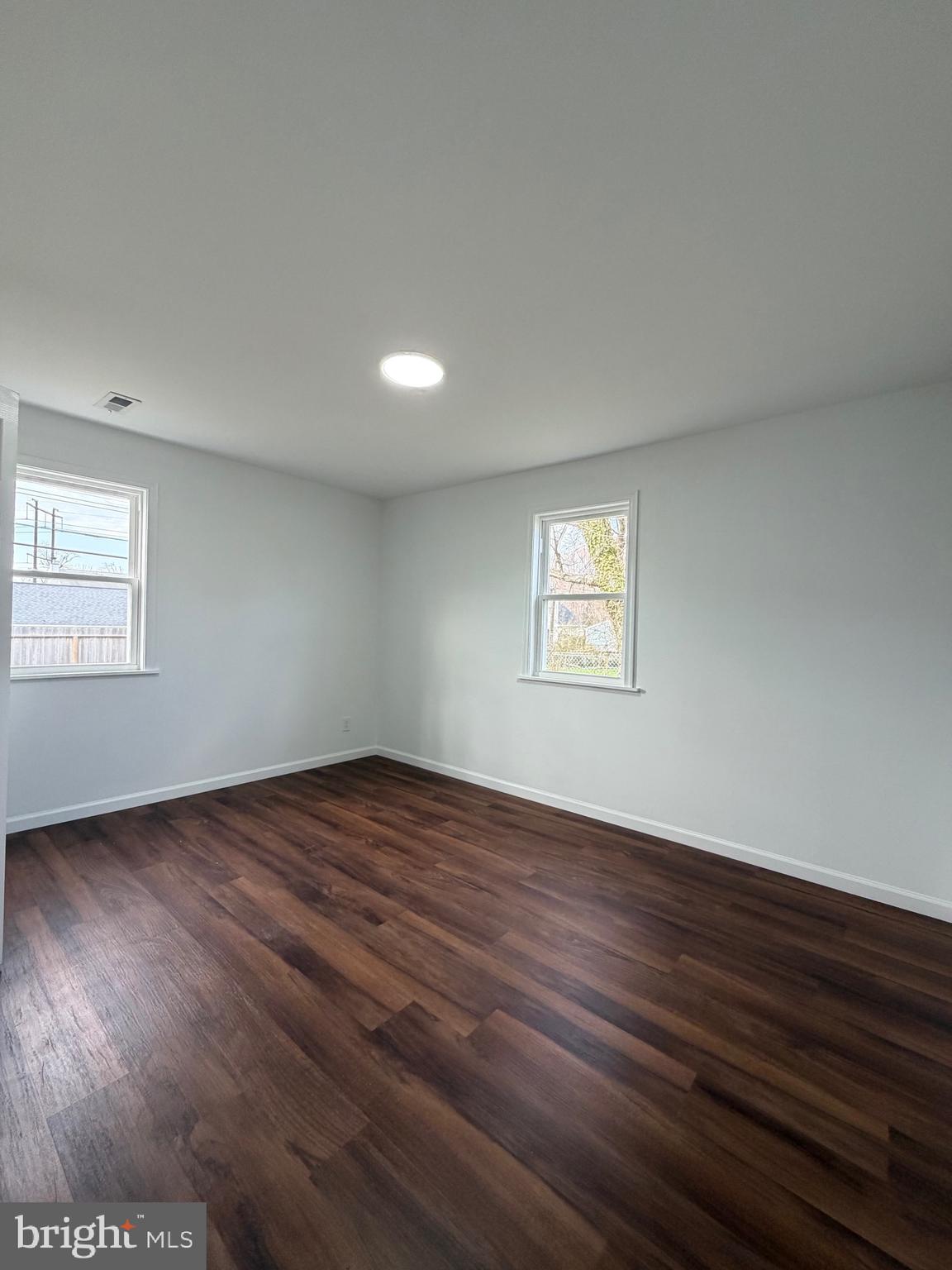 MANOR PARK - Residential