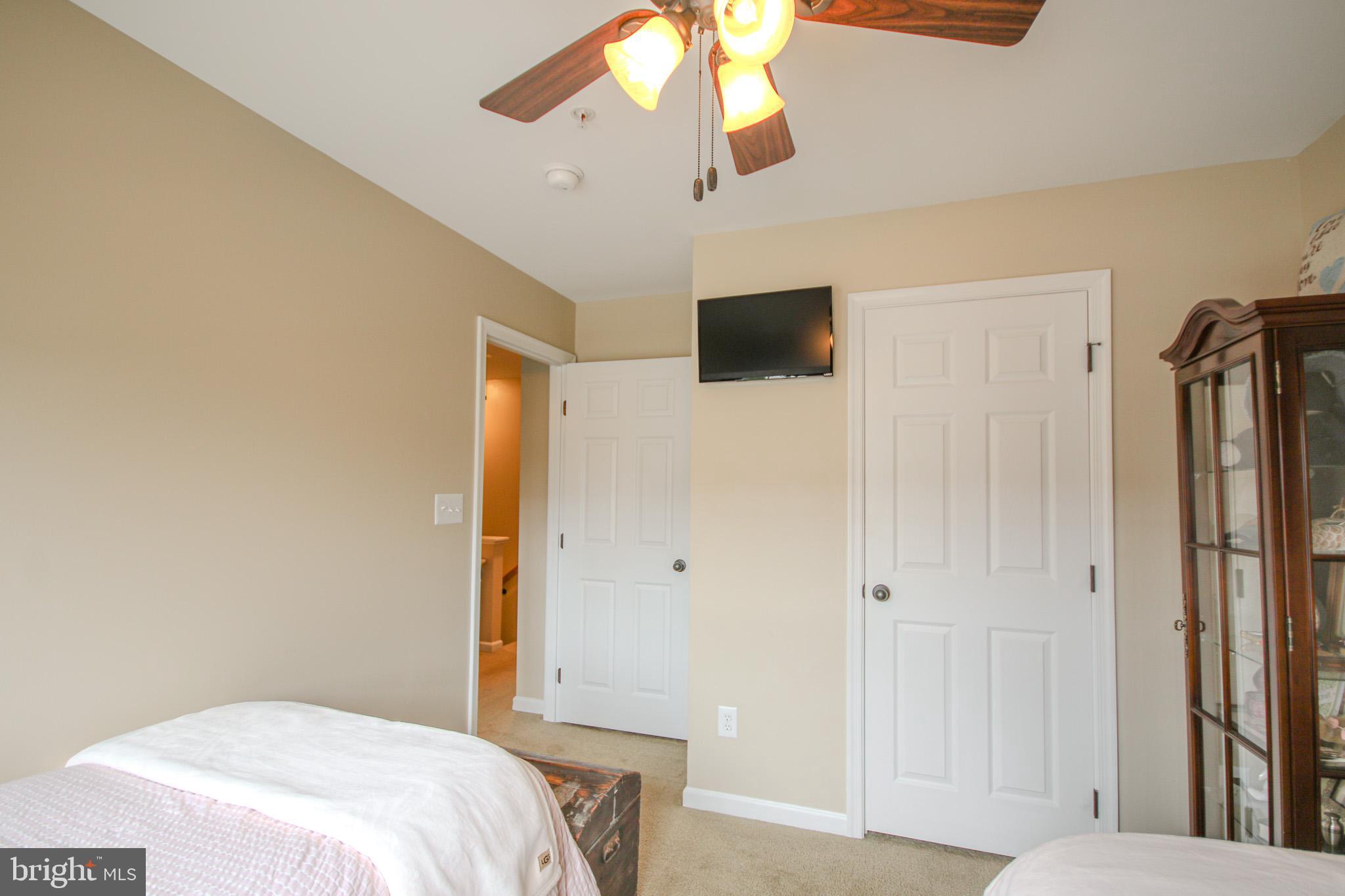 CEDAR COMMONS - Residential