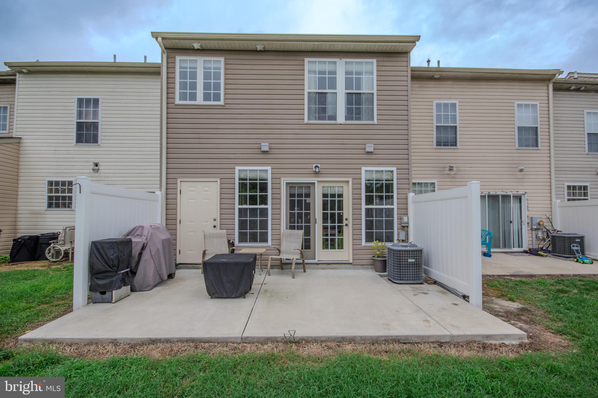 CEDAR COMMONS - Residential