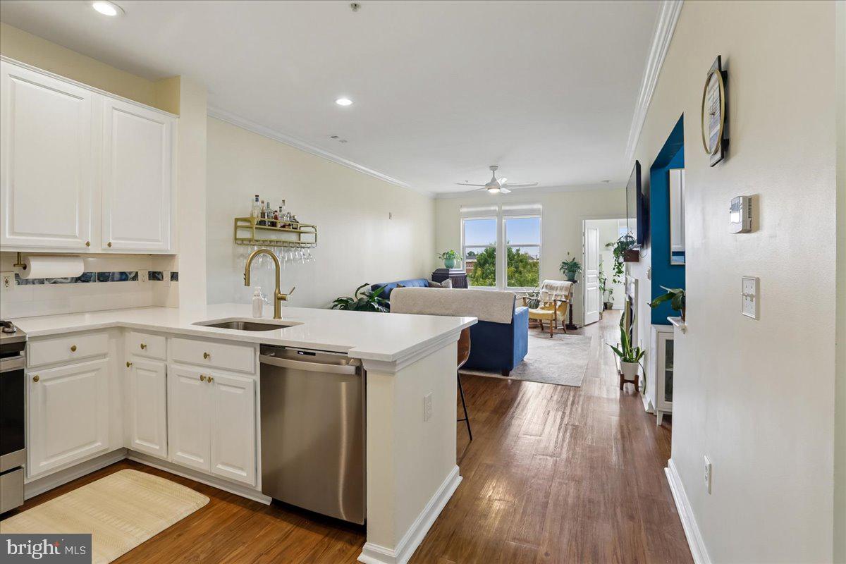 12000 MARKET STREET 382