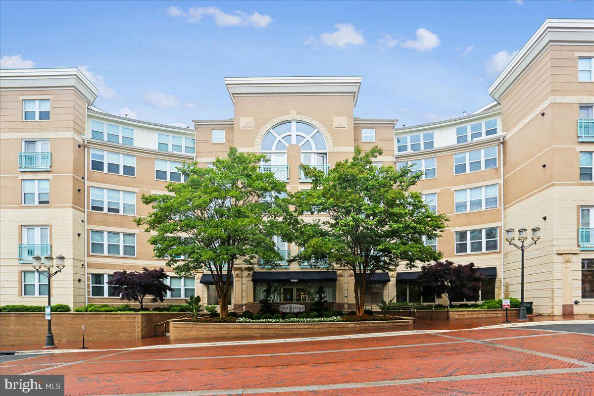 12000 MARKET STREET 382
