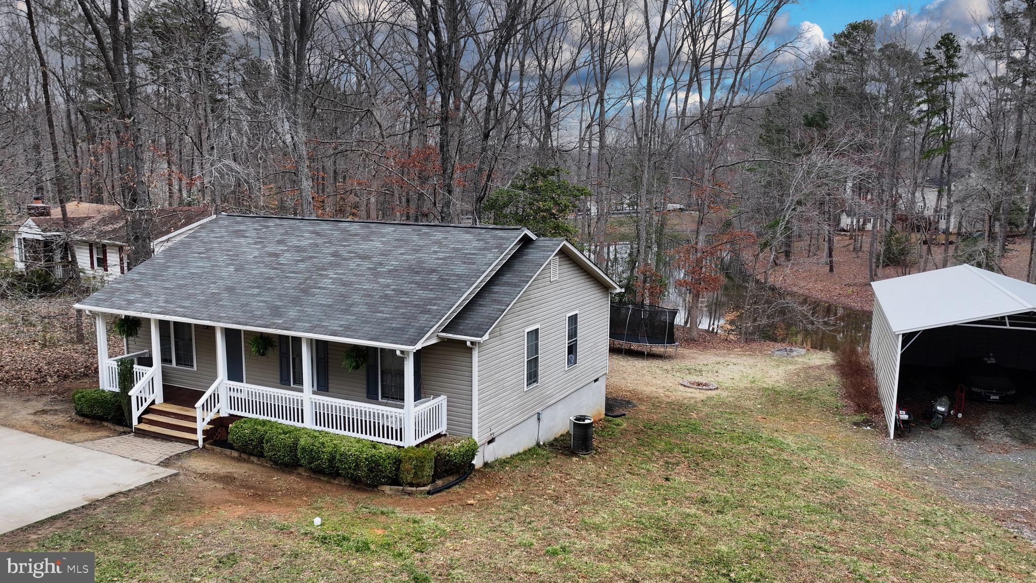 LAKE LAND OR - Residential