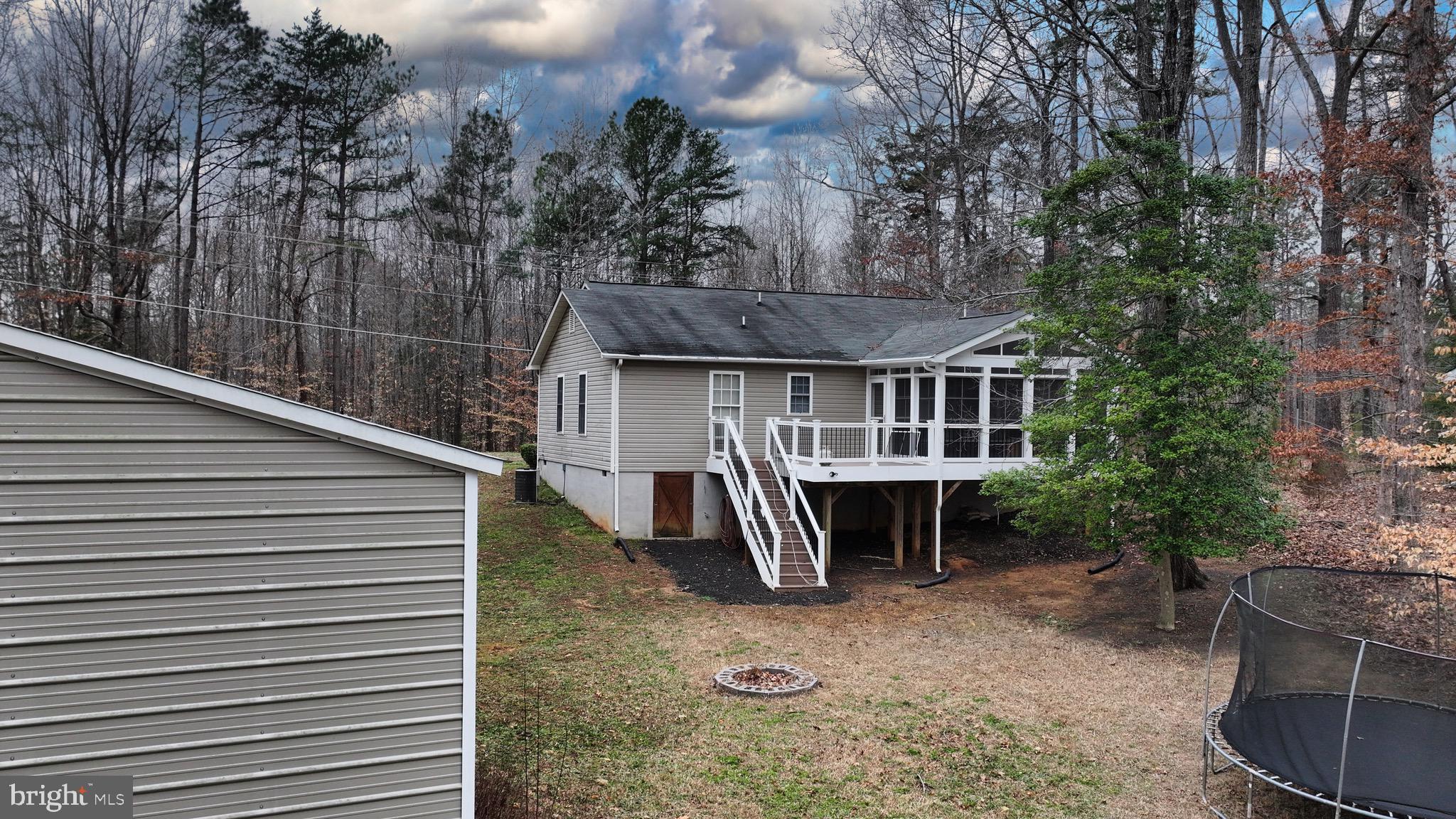 LAKE LAND OR - Residential